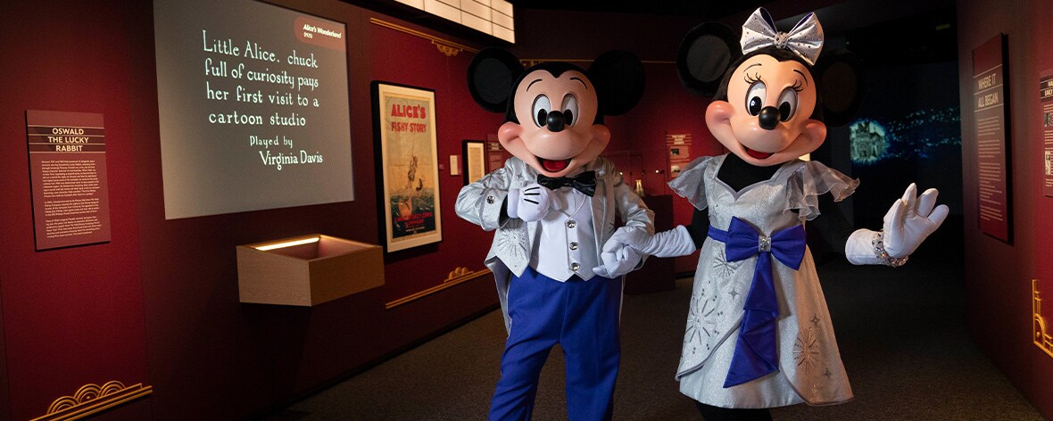 Mickey Mouse y Minnie Mouse Disney 100 The Exhibition 