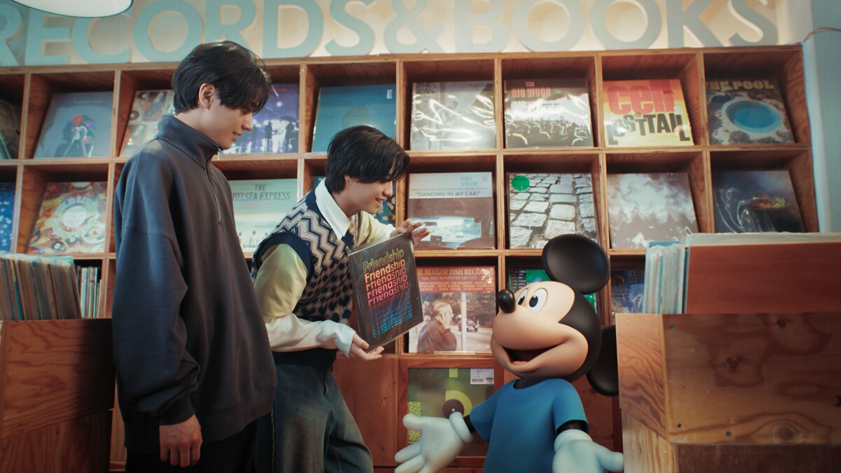 何度見ても楽しめるミュージックビデオがDisneyMusicJapanVEVOで公開！ミュージックビデオに登場する隠れミッキーの場面写真が一部解禁！｜ミッキーアンドフレンズ｜ディズニー 