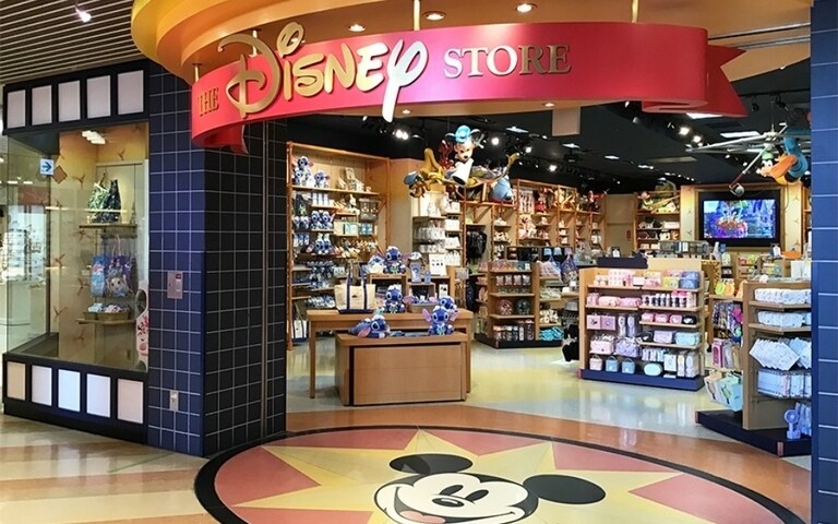 梅田HEP FIVE店｜店舗情報｜ディズニーストア｜ディズニー公式