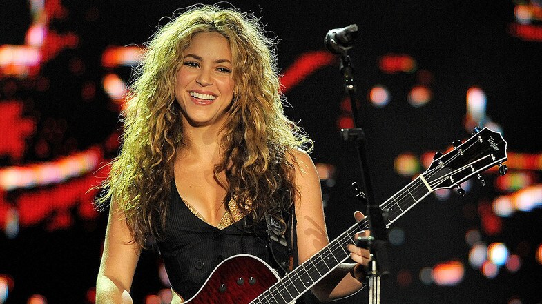 ¡Repasamos looks icónicos de Shakira!