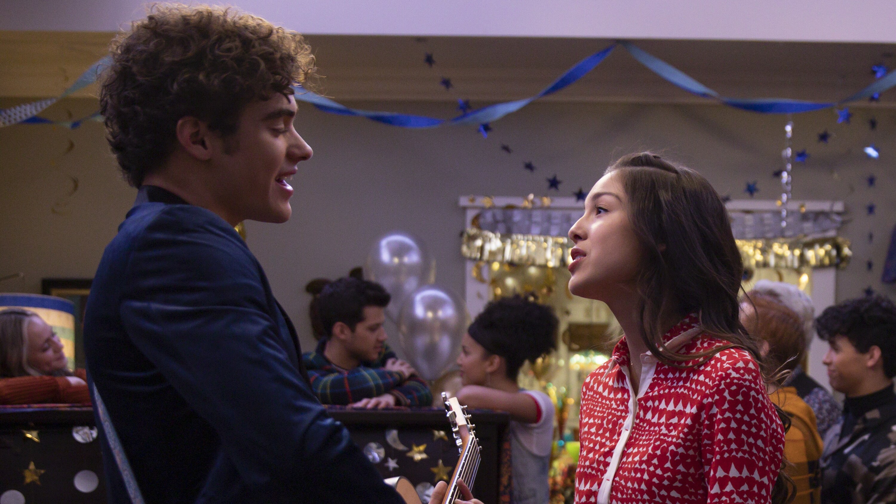 HIGH SCHOOL MUSICAL: THE MUSICAL: THE SERIES - "New Year's Eve" (Disney+/Nick Sokoloff) JOSHUA BASSETT, OLIVIA RODRIGO