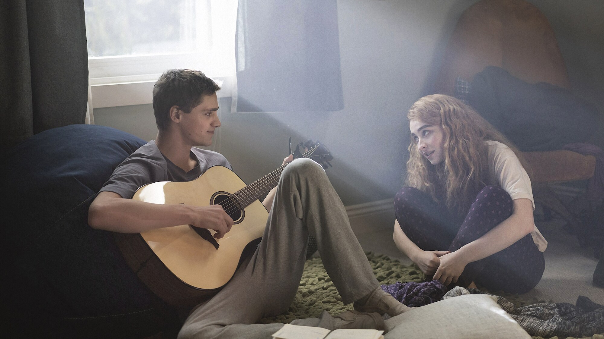 CLOUDS - A teenager is diagnosed with a rare form of bone cancer and finds a way to inspire others with the little time he has left. (Disney/ Laurent Guerin) Fin Argus, Sabrina Carpenter