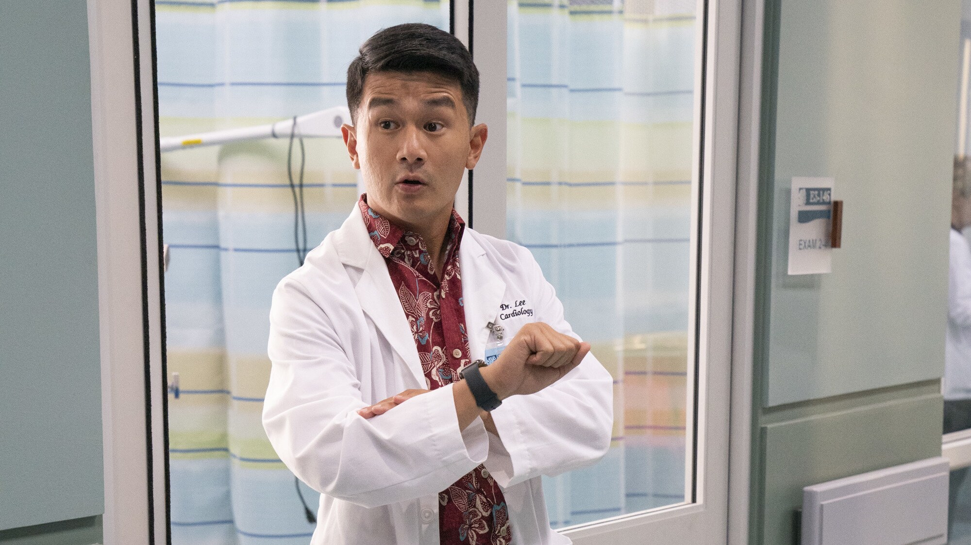 DOOGIE KAMEALOHA, M.D. - "Aloha - The Hello One" - Lahela is eager to experience some of life’s firsts, but professional responsibilities interfere. (Disney/Karen Neal) RONNY CHIENG