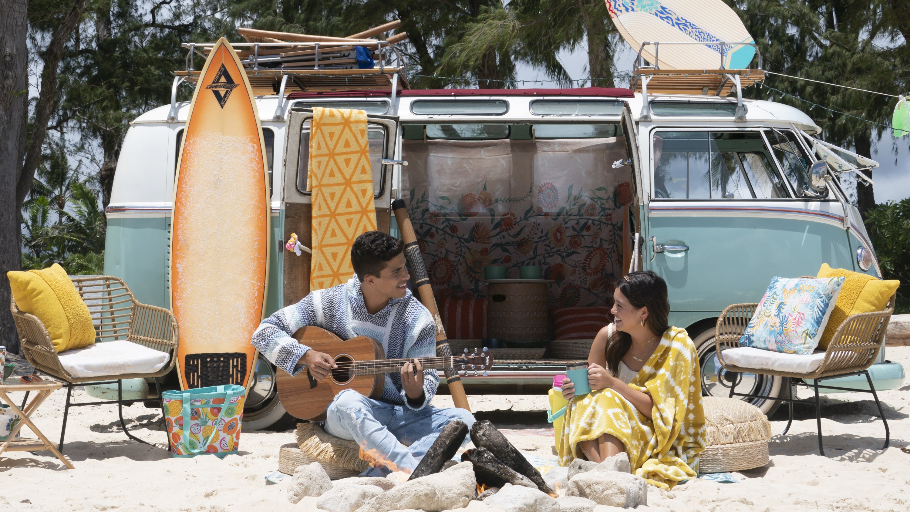 DOOGIE KAMEALOHA, M.D. - “Aloha - The Goodbye One” - Lahela is hired as a medic on Walter’s surf tour in Australia, and the Chief of Staff is announced. (Disney/Karen Neal) ALEX AIONO, PEYTON ELIZABETH LEE