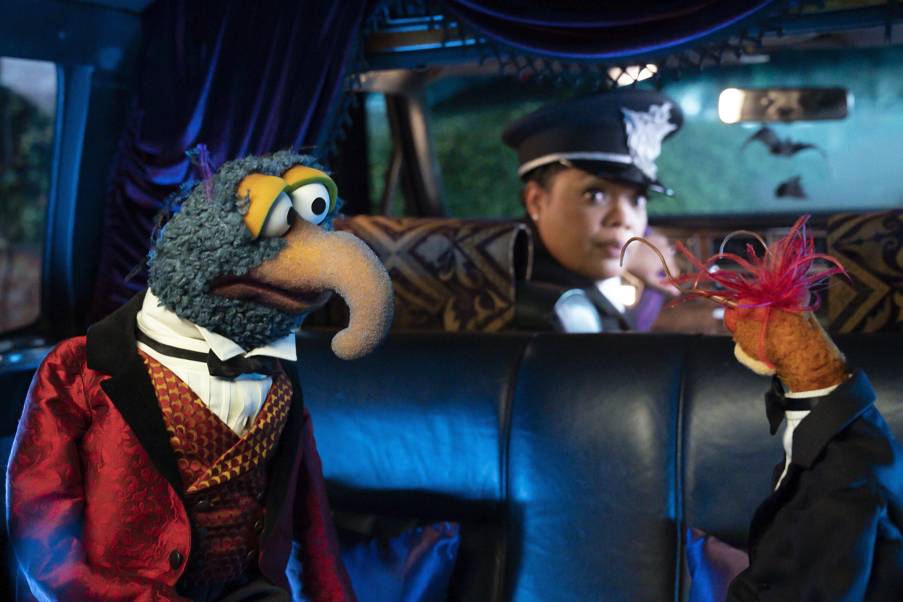 MUPPETS HAUNTED MANSION (Disney/Mitch Haaseth) GONZO, YVETTE NICOLE BROWN, PEPE THE KING PRAWN