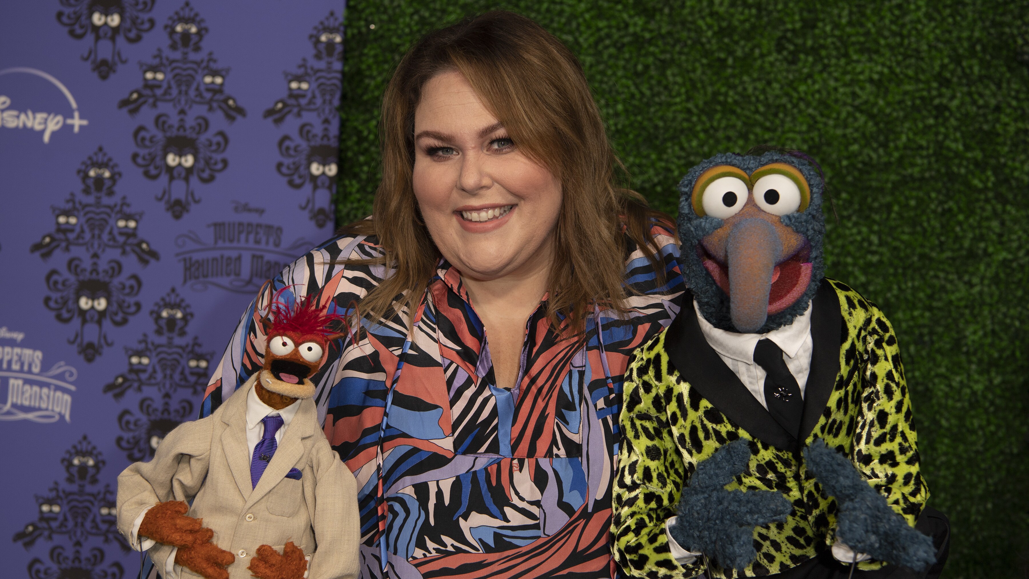 MUPPETS HAUNTED MANSION - Stars of The Muppets first-ever Halloween special "Muppets Haunted Mansion" attended the Drive-In Premiere Event at West Los Angeles College, Thursday, October 7. "Muppets Haunted Mansion" is available to stream Friday, October 8 on Disney+. (Disney/Richard Harbaugh) PEPE THE KING PRAWN, CHRISSY METZ, GONZO