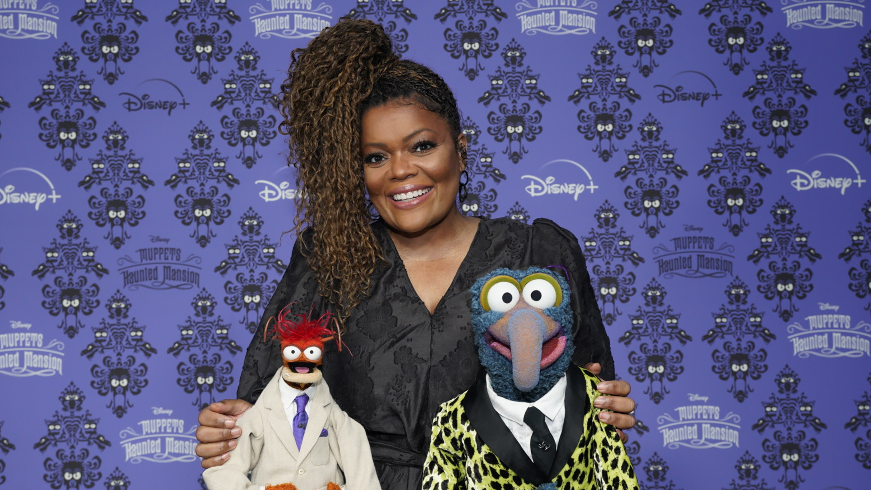 MUPPETS HAUNTED MANSION - Stars of The Muppets first-ever Halloween special "Muppets Haunted Mansion" attended the Drive-In Premiere Event at West Los Angeles College, Thursday, October 7. "Muppets Haunted Mansion" is available to stream Friday, October 8 on Disney+. (Disney/Jacqueline Jones) PEPE THE KING PRAWN, YVETTE NICOLE BROWN, GONZO
