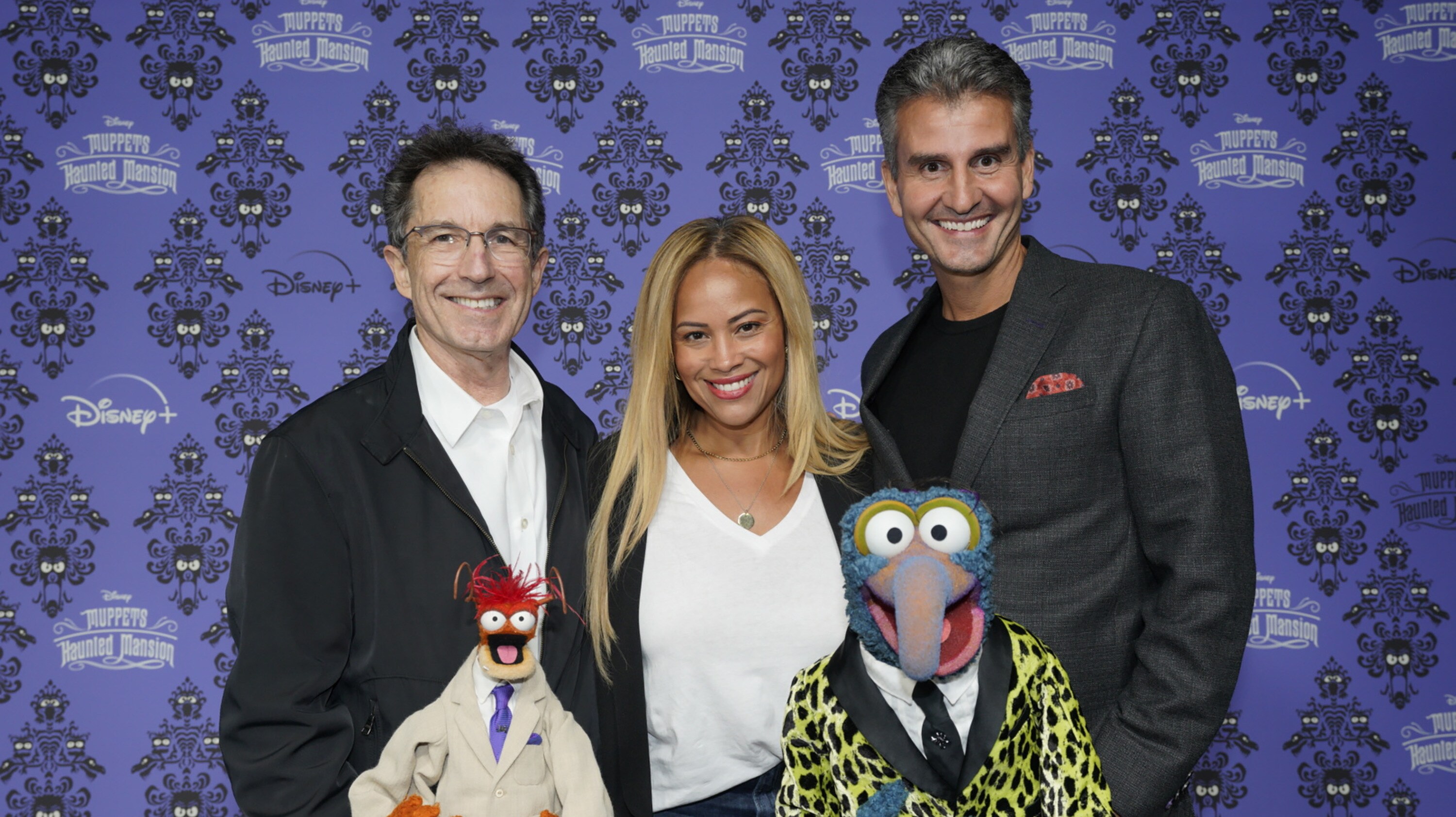 MUPPETS HAUNTED MANSION - Stars of The Muppets first-ever Halloween special "Muppets Haunted Mansion" attended the Drive-In Premiere Event at West Los Angeles College, Thursday, October 7. "Muppets Haunted Mansion" is available to stream Friday, October 8 on Disney+. (Disney/Jacqueline Jones) PEPE THE KING PRAWN, GARY MARSH (PRESIDENT & CCO, DISNEY BRANDED TELEVISION), AYO DAVIS (PRESIDENT, DISNEY BRANDED TELEVISION), GONZO, JOSH D’AMARO (CHAIRMAN OF DISNEY PARKS, EXPERIENCES AND PRODUCTS)