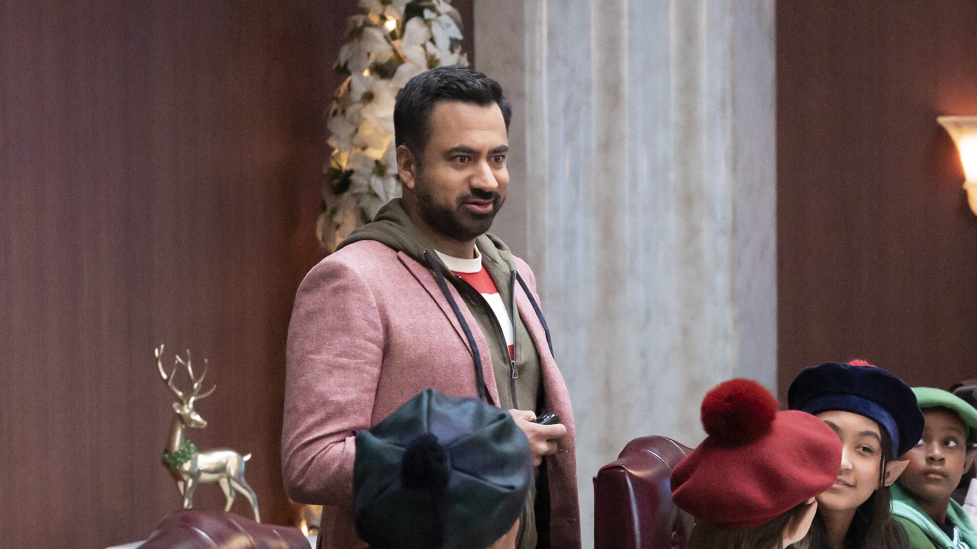 THE SANTA CLAUSES - “Chapter Four: The Shoes Off the Bed Clause” (Disney/James Clark) KAL PENN