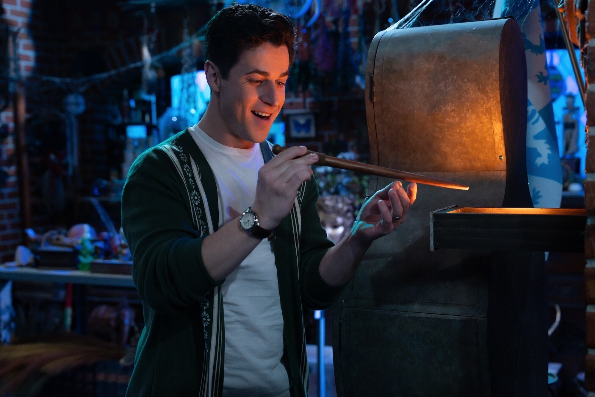 WIZARDS BEYOND WAVERLY PLACE – “Everything is Not What It Seems” (Disney/Eric McCandless)  DAVID HENRIE