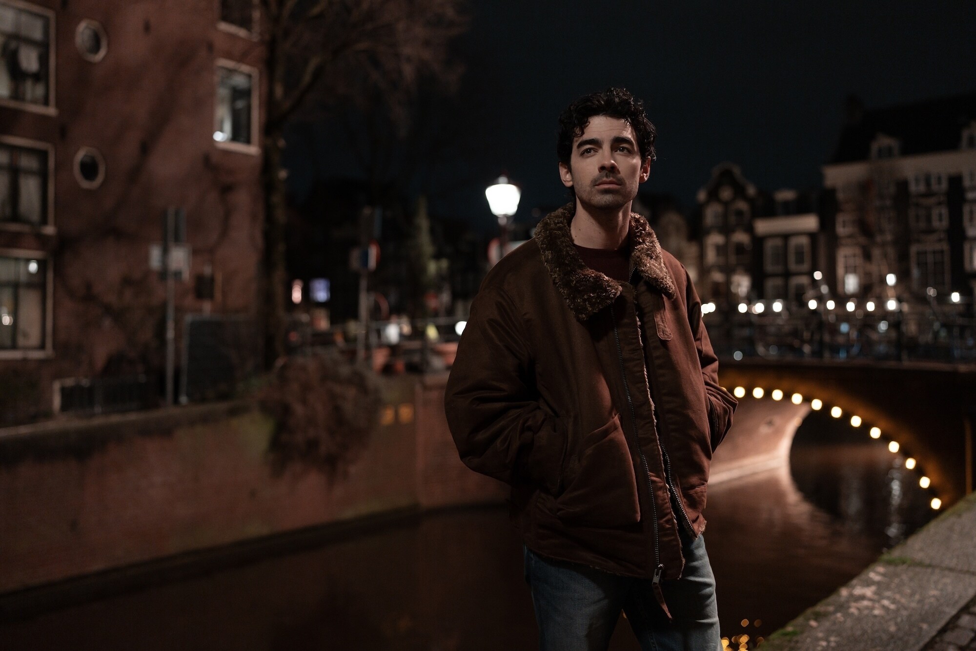 A VERY JONAS CHRISTMAS - (Disney/Mark de Blok) JOE JONAS