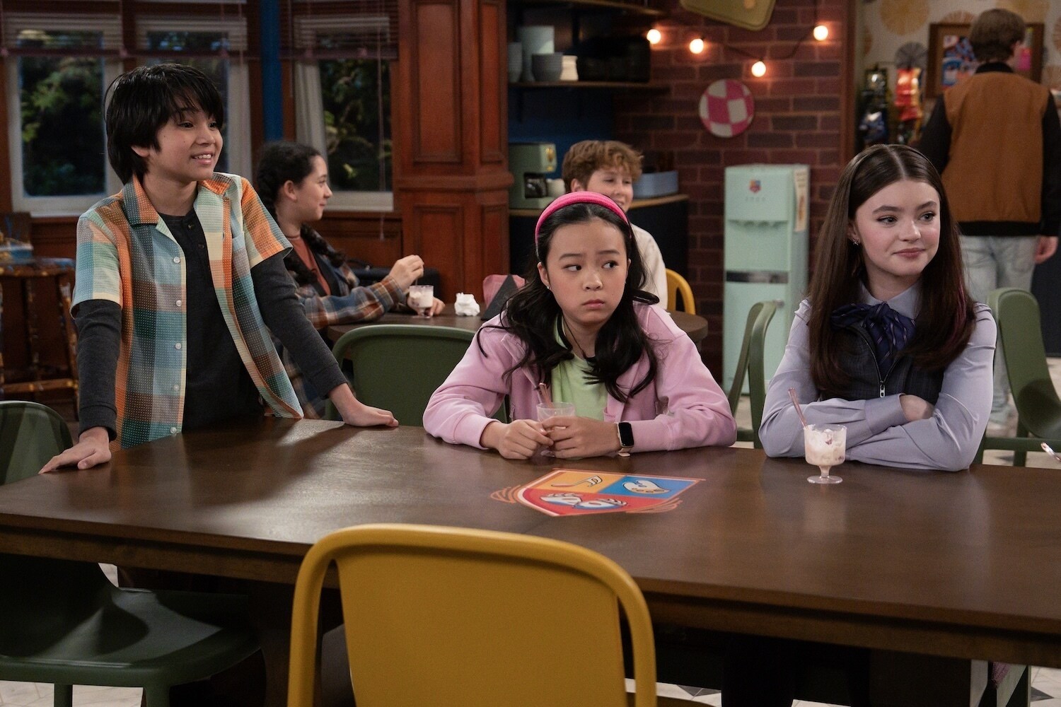 VAMPIRINA: TEENAGE VAMPIRE - "First Parent’s Day” (Disney/Eric McCandless) MILO MAHARLIKA, JIWON LEE, KENZI RICHARDSON