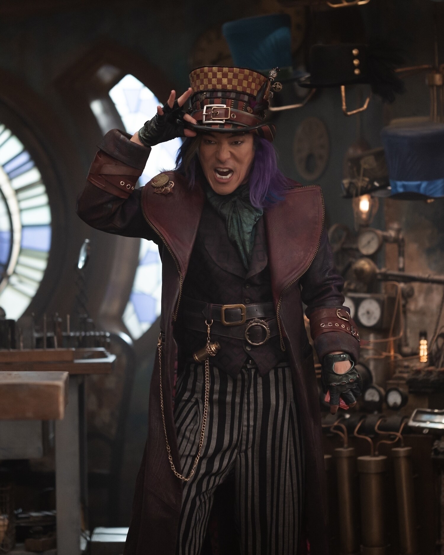 DESCENDANTS: WICKED WONDERLAND -  (Disney/David Astorga) LEONARDO NAM