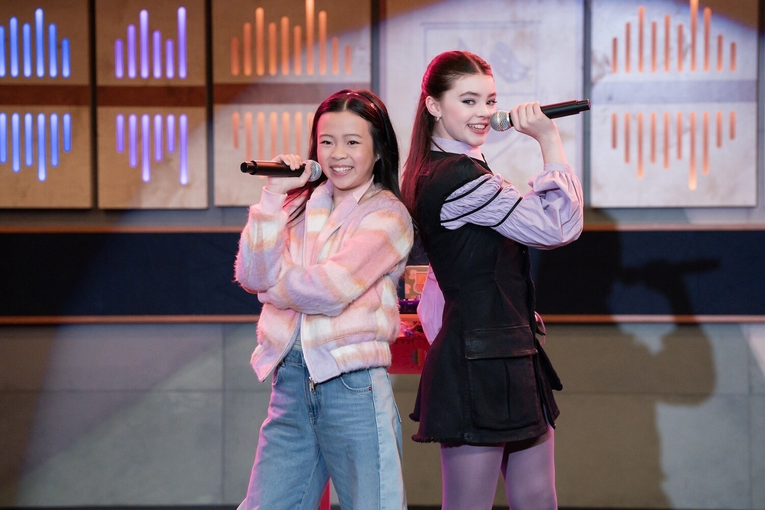 VAMPIRINA: TEENAGE VAMPIRE - “First Club” (Disney/Lara Solanki) JIWON LEE, KENZI RICHARDSON