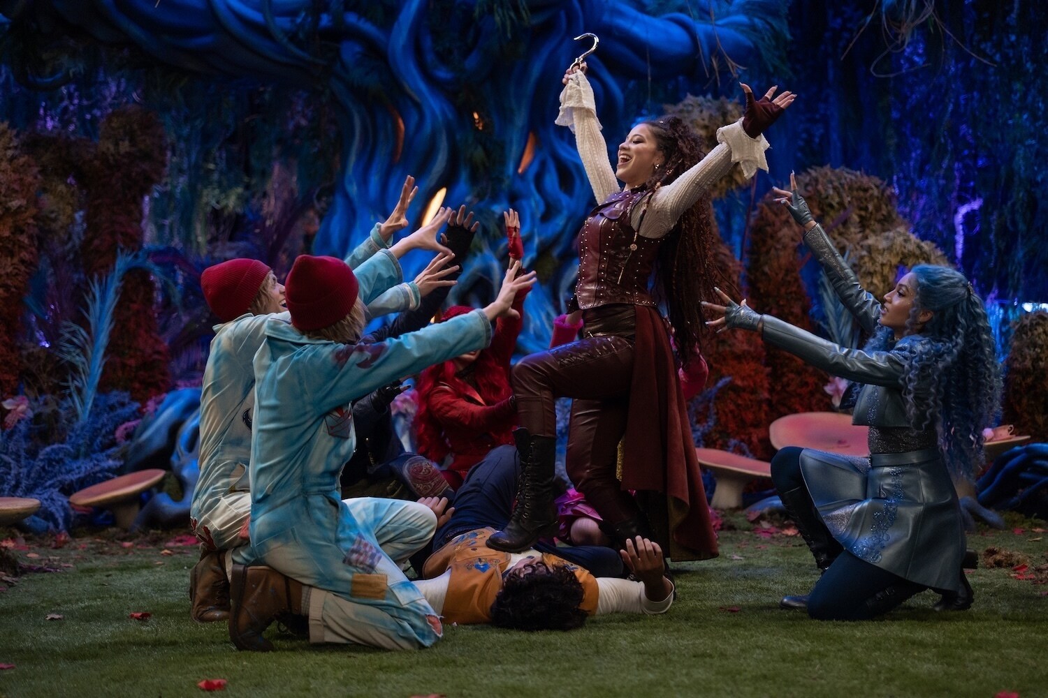 DESCENDANTS: WICKED WONDERLAND -  (Disney/David Astorga) RYAN MCEWEN, KIARA ROMERO, MALIA BAKER
