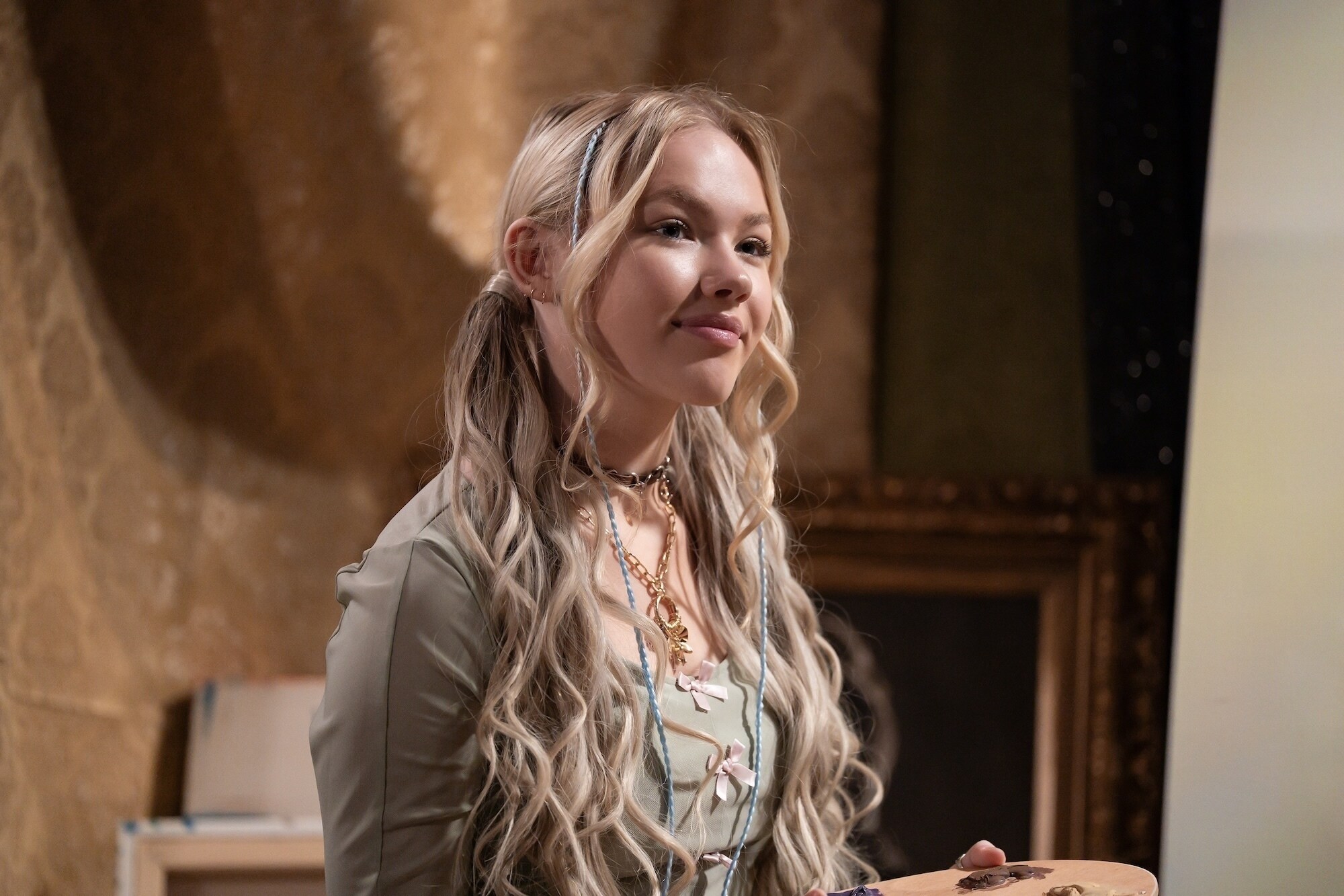 WIZARDS BEYOND WAVERLY PLACE - "Howdy with a Trance of Gumballs" (Disney/Lara Solanki) FREYA SKYE