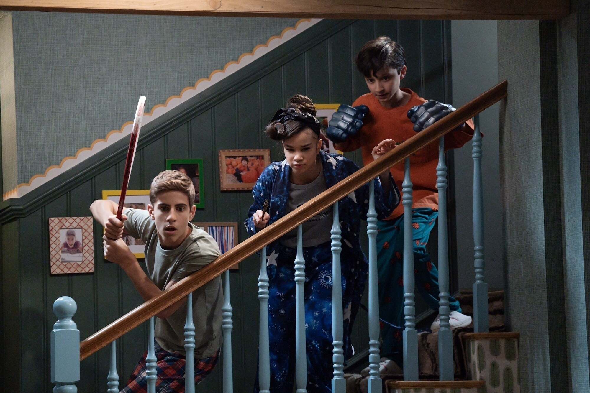 WIZARDS BEYOND WAVERLY PLACE - "Howdy with a Trance of Gumballs" (Disney/Lara Solanki) ALKAIO THIELE, JANICE LEANN BROWN, MAX MATENKO