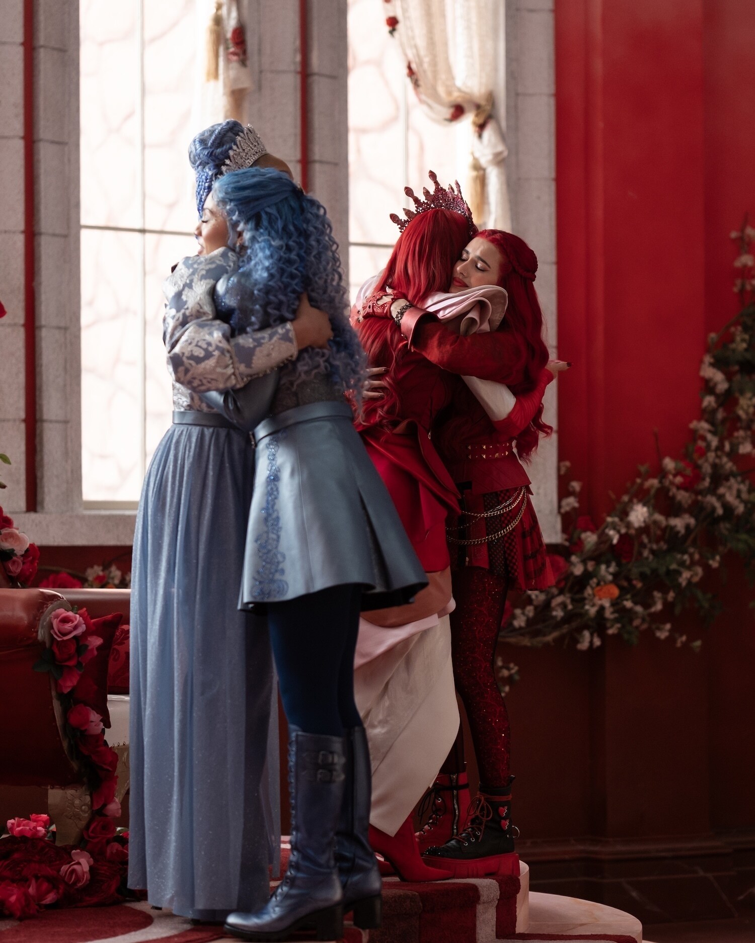 DESCENDANTS: WICKED WONDERLAND -  (Disney/David Astorga) MALIA BAKER, KYLIE CANTRALL