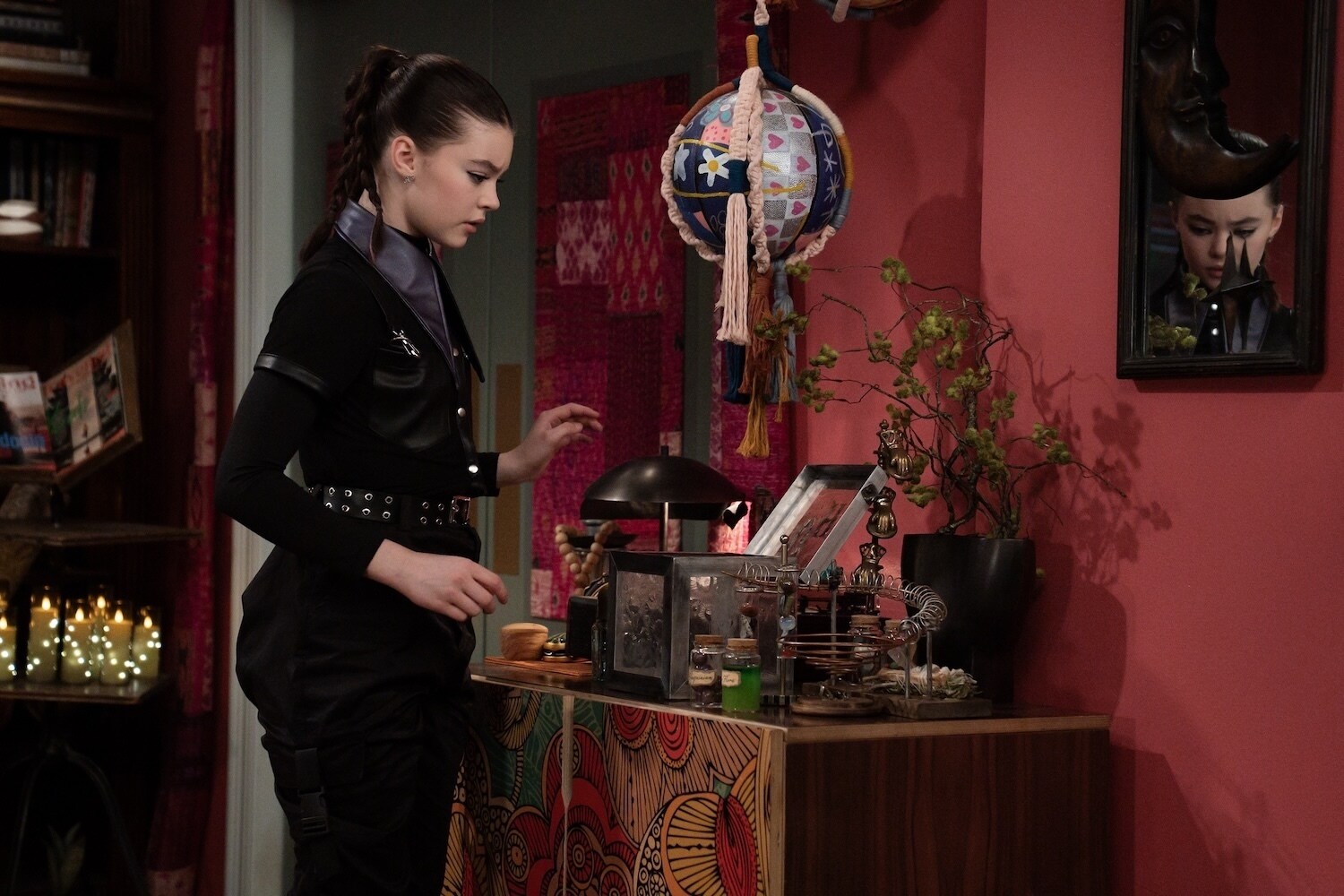 VAMPIRINA: TEENAGE VAMPIRE - “First Final” (Disney/Lara Solanki) KENZI RICHARDSON