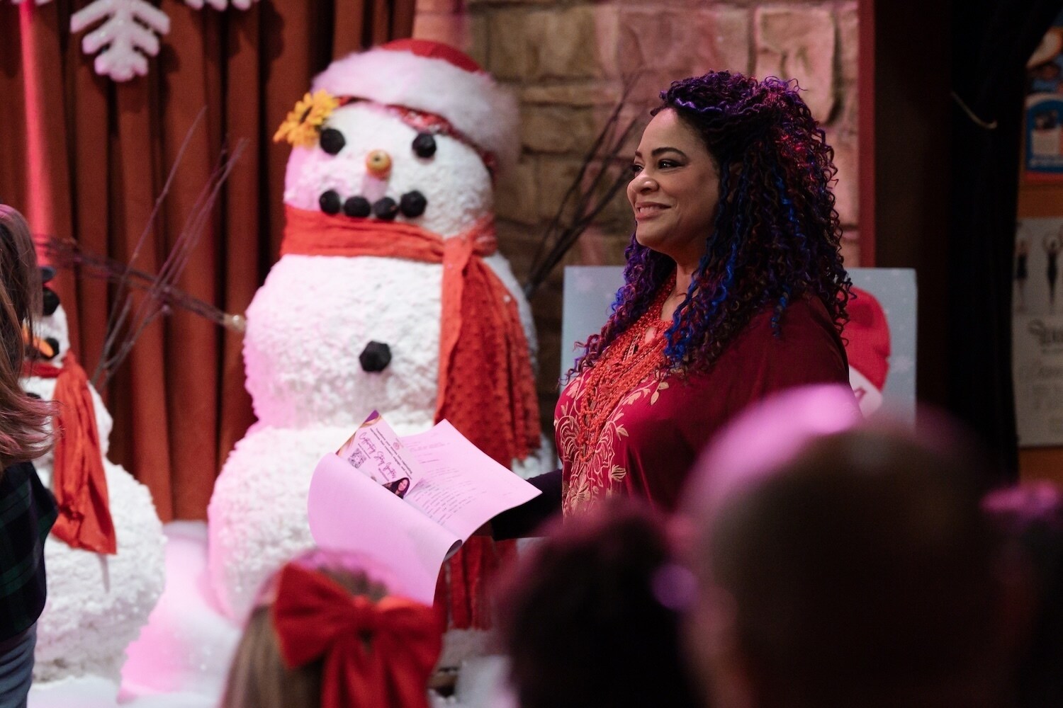 VAMPIRINA: TEENAGE VAMPIRE - “First Holiday” (Disney/Lara Solanki) KIM COLES