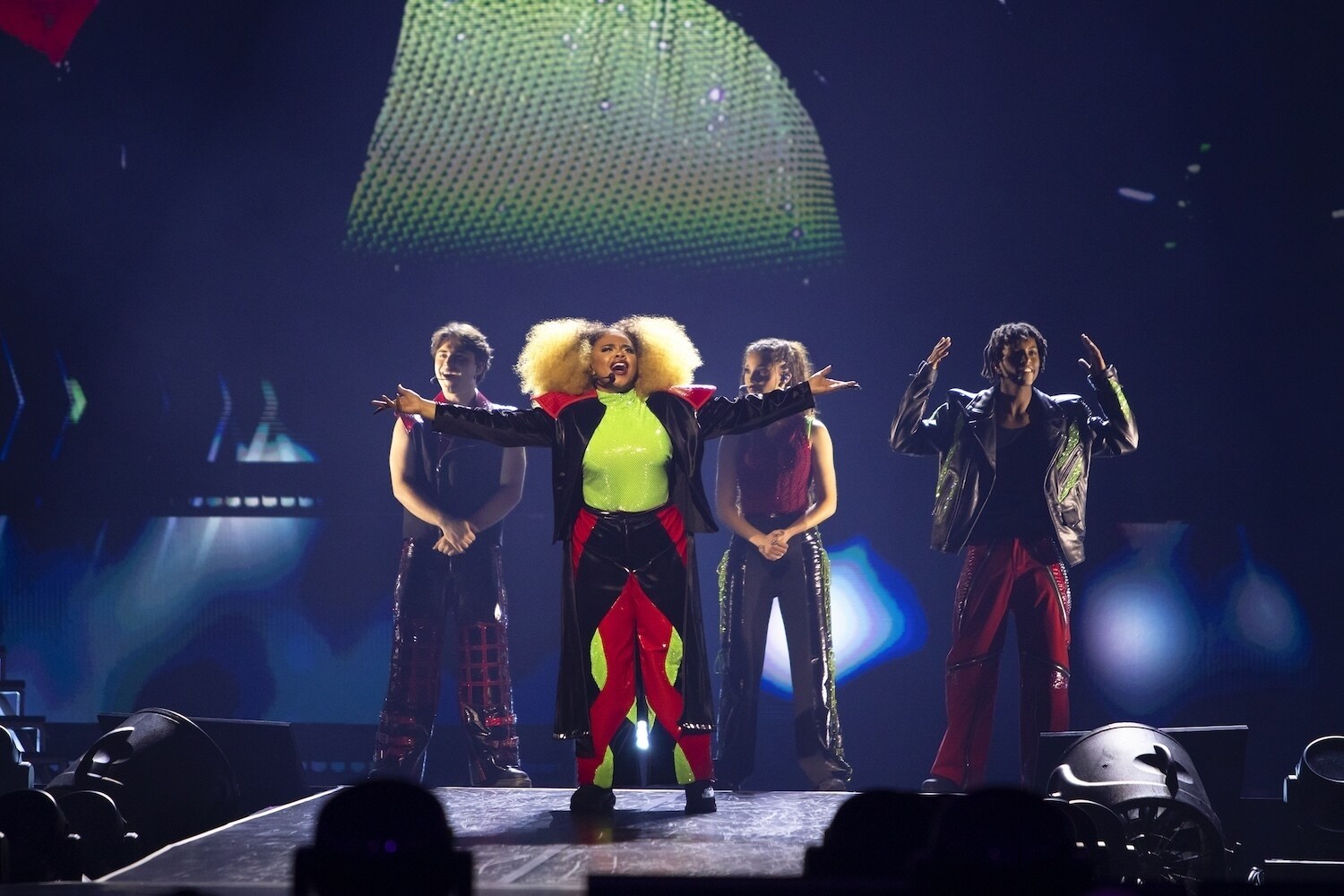 DESCENDANTS / ZOMBIES WORLDS COLLIDE - Anaheim show. (Disney/Kayla Delaura) JOSHUA COLLEY, DARA RENEÉ, MALIA BAKER, MEKONNEN KNIFE