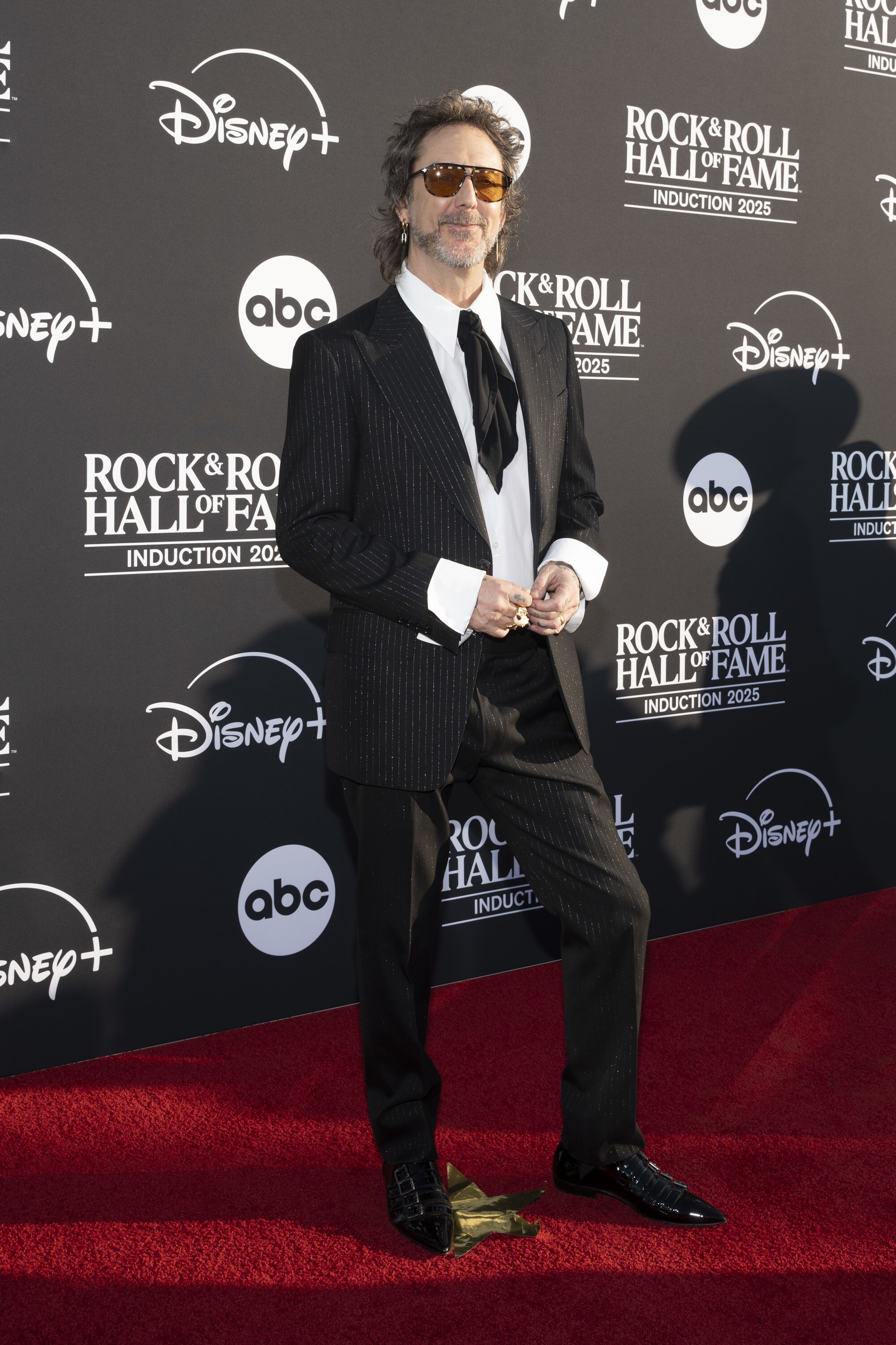 ROCK & ROLL HALL OF FAME 2025 INDUCTION CEREMONY – The 2025 Rock & Roll Hall of Fame Induction Ceremony, with once-in-a-lifetime performances and collaborations paying tribute to the iconic, generation-defining inductees, will be broadcast live coast to coast from Los Angeles on SATURDAY, NOV. 8 (8:00 p.m. EDT) on Disney+. (Disney/Cristian Lopez)  CHRIS ROBINSON  