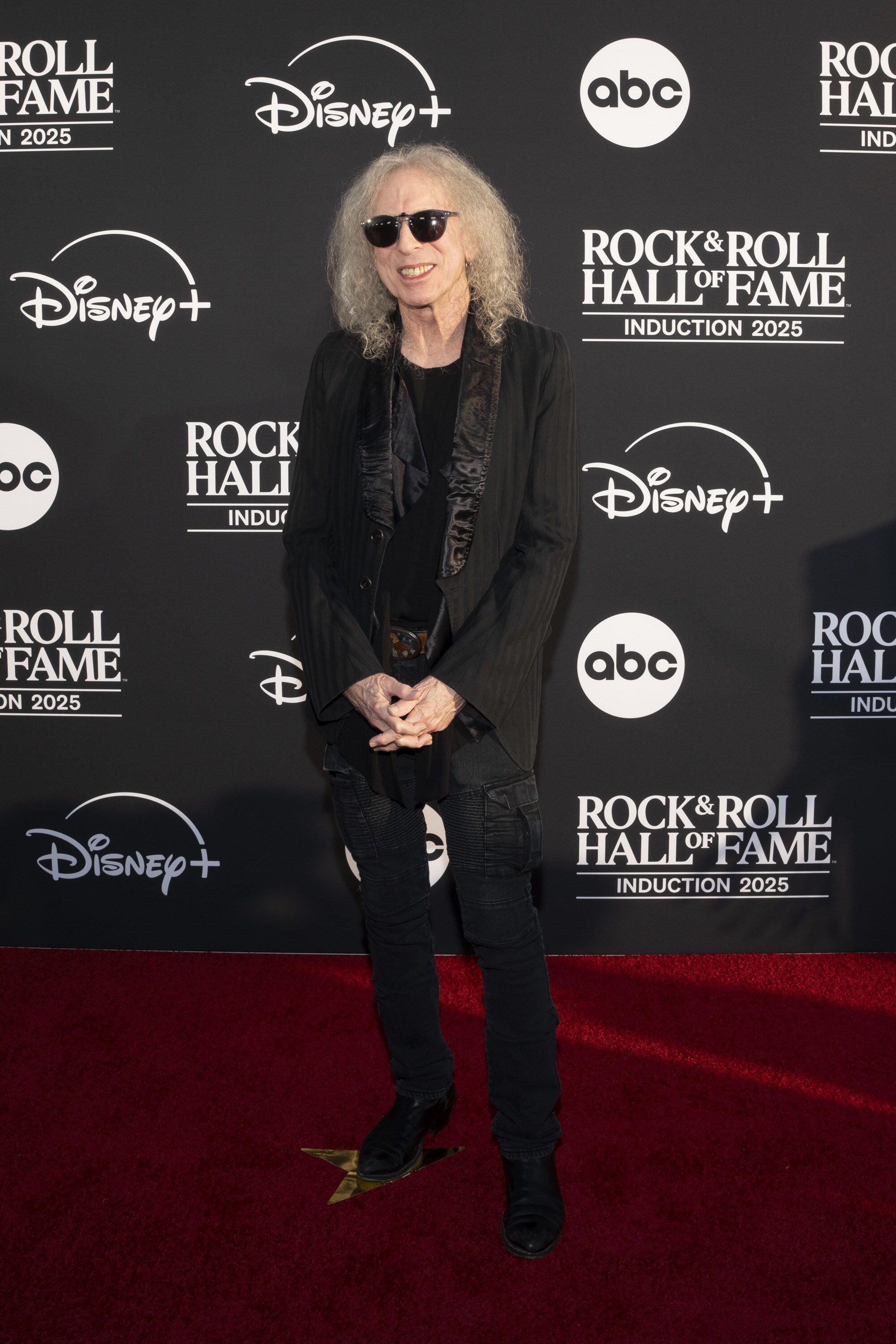 ROCK & ROLL HALL OF FAME 2025 INDUCTION CEREMONY – The 2025 Rock & Roll Hall of Fame Induction Ceremony, with once-in-a-lifetime performances and collaborations paying tribute to the iconic, generation-defining inductees, will be broadcast live coast to coast from Los Angeles on SATURDAY, NOV. 8 (8:00 p.m. EDT) on Disney+. (Disney/Cristian Lopez)  WADDY WACHTEL  
