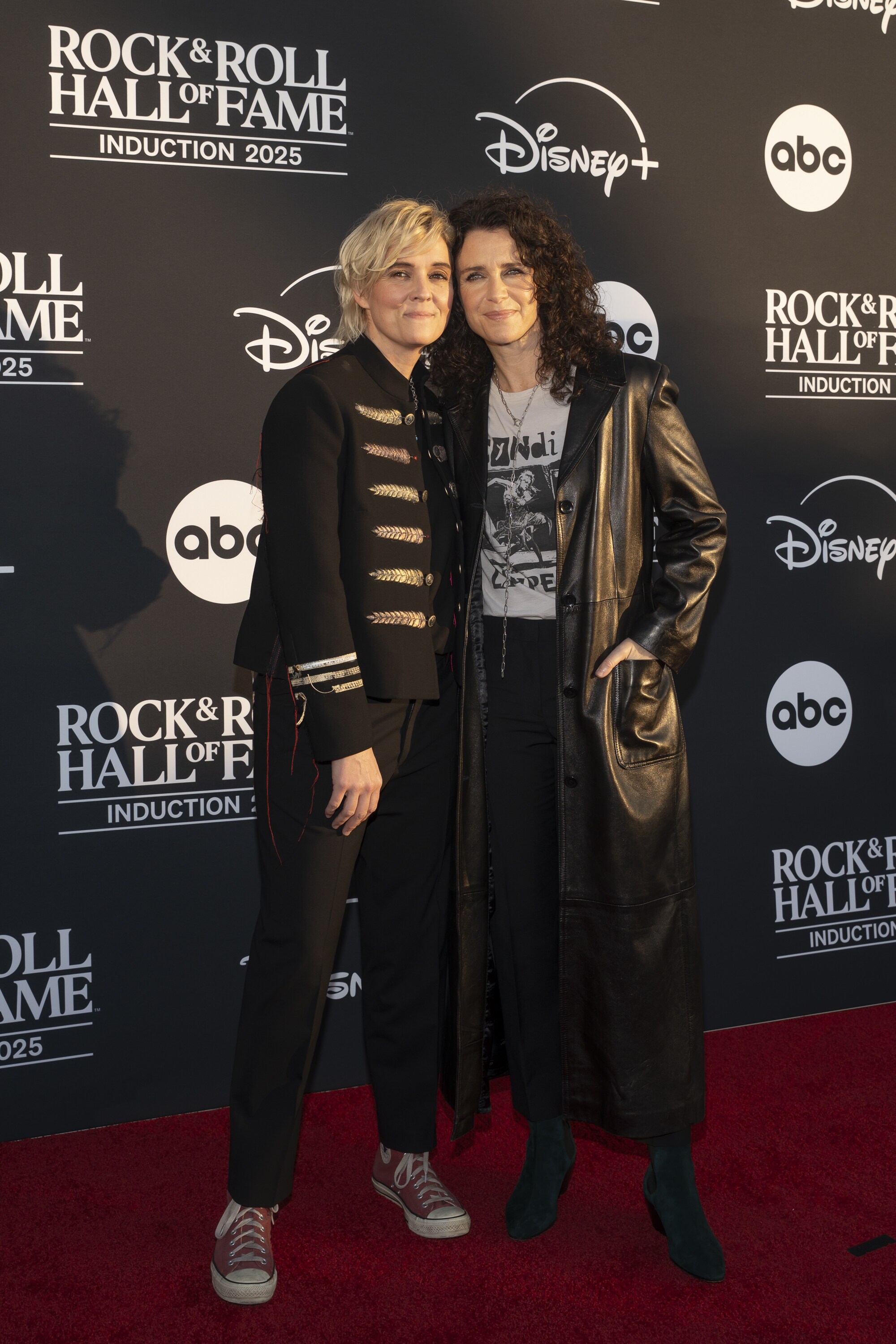 ROCK & ROLL HALL OF FAME 2025 INDUCTION CEREMONY – The 2025 Rock & Roll Hall of Fame Induction Ceremony, with once-in-a-lifetime performances and collaborations paying tribute to the iconic, generation-defining inductees, will be broadcast live coast to coast from Los Angeles on SATURDAY, NOV. 8 (8:00 p.m. EDT) on Disney+. (Disney/Cristian Lopez)  BRANDI CARLILE, CATHERINE SHEPHERD 