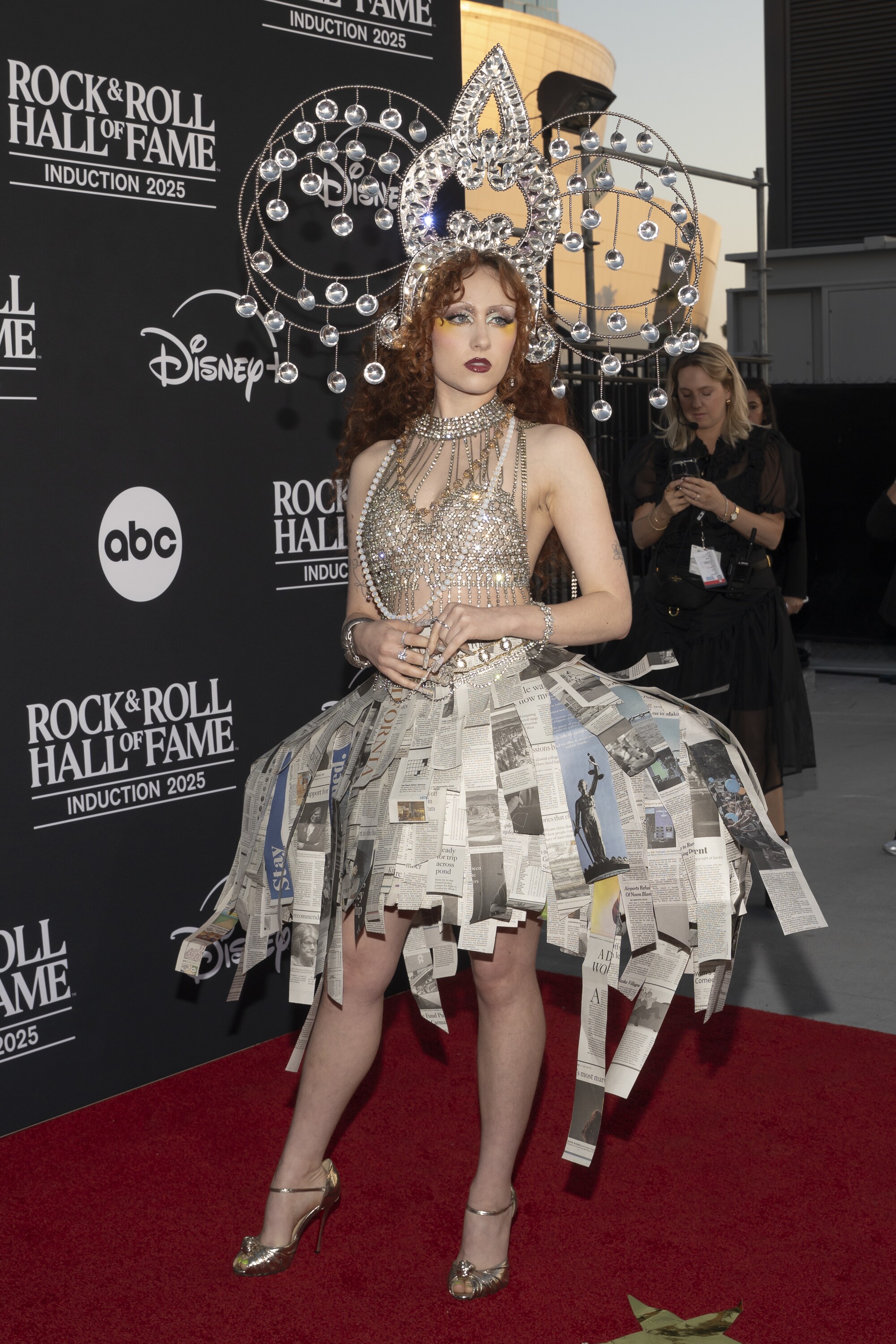 ROCK & ROLL HALL OF FAME 2025 INDUCTION CEREMONY – The 2025 Rock & Roll Hall of Fame Induction Ceremony, with once-in-a-lifetime performances and collaborations paying tribute to the iconic, generation-defining inductees, will be broadcast live coast to coast from Los Angeles on SATURDAY, NOV. 8 (8:00 p.m. EDT) on Disney+. (Disney/Cristian Lopez)  CHAPPELL ROAN 