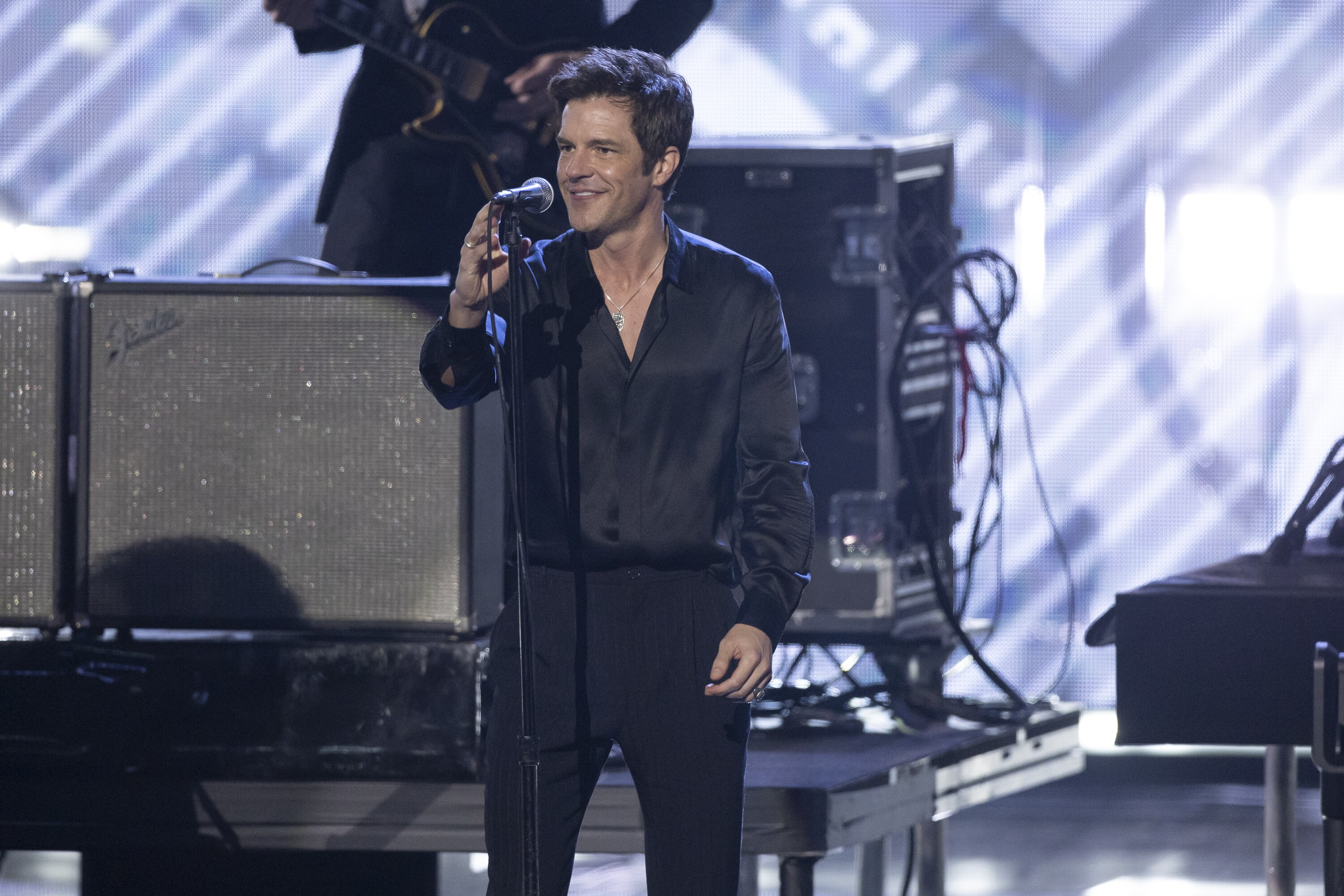 ROCK & ROLL HALL OF FAME 2025 INDUCTION CEREMONY – The 2025 Rock & Roll Hall of Fame Induction Ceremony, with once-in-a-lifetime performances and collaborations paying tribute to the iconic, generation-defining inductees, will be broadcast live coast to coast from Los Angeles on SATURDAY, NOV. 8 (8:00 p.m. EDT) on Disney+. (Disney/Frank Micelotta)  BRANDON FLOWERS 