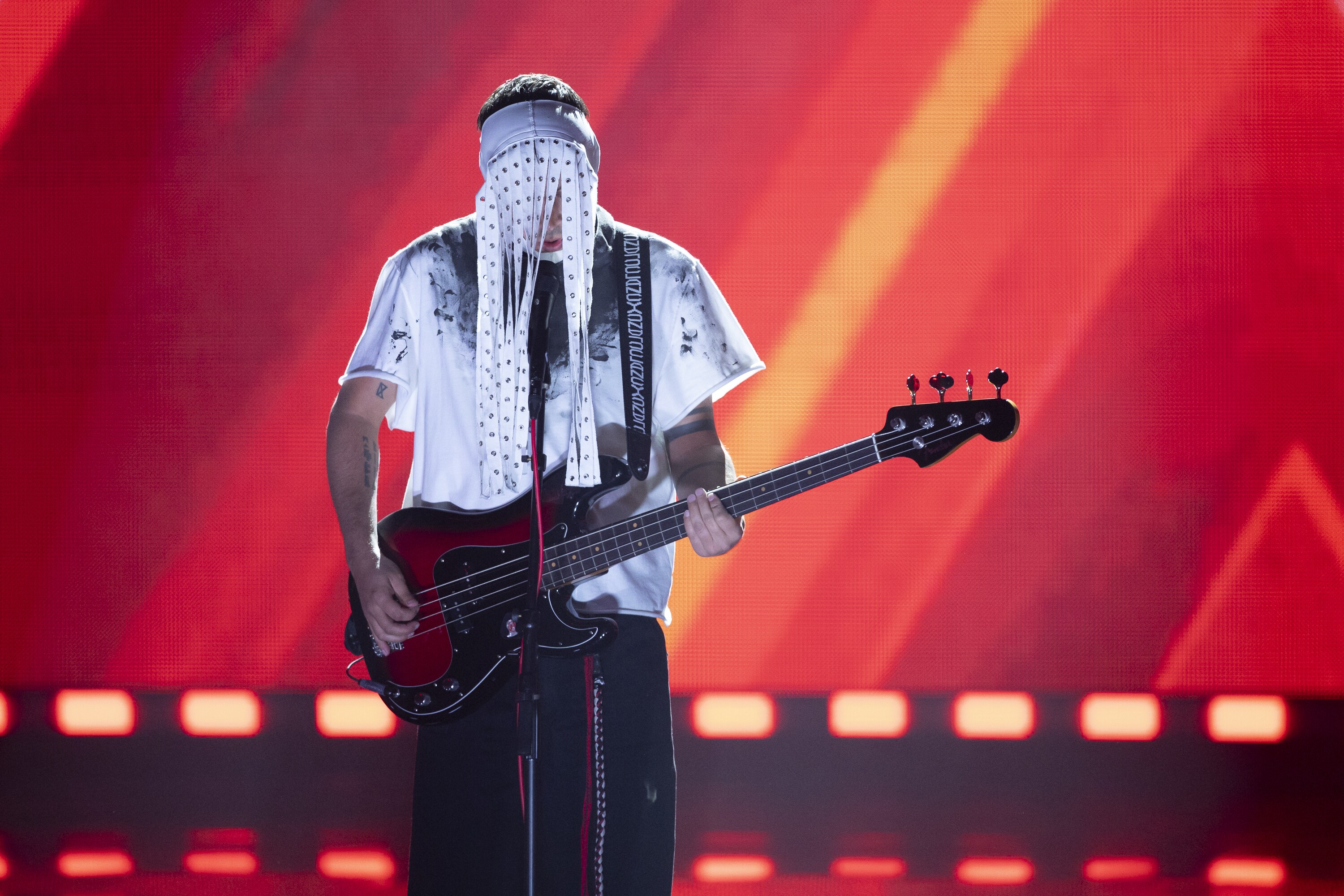 ROCK & ROLL HALL OF FAME 2025 INDUCTION CEREMONY – The 2025 Rock & Roll Hall of Fame Induction Ceremony, with once-in-a-lifetime performances and collaborations paying tribute to the iconic, generation-defining inductees, will be broadcast live coast to coast from Los Angeles on SATURDAY, NOV. 8 (8:00 p.m. EDT) on Disney+. (Disney/Frank Micelotta)  TYLER JOSEPH  