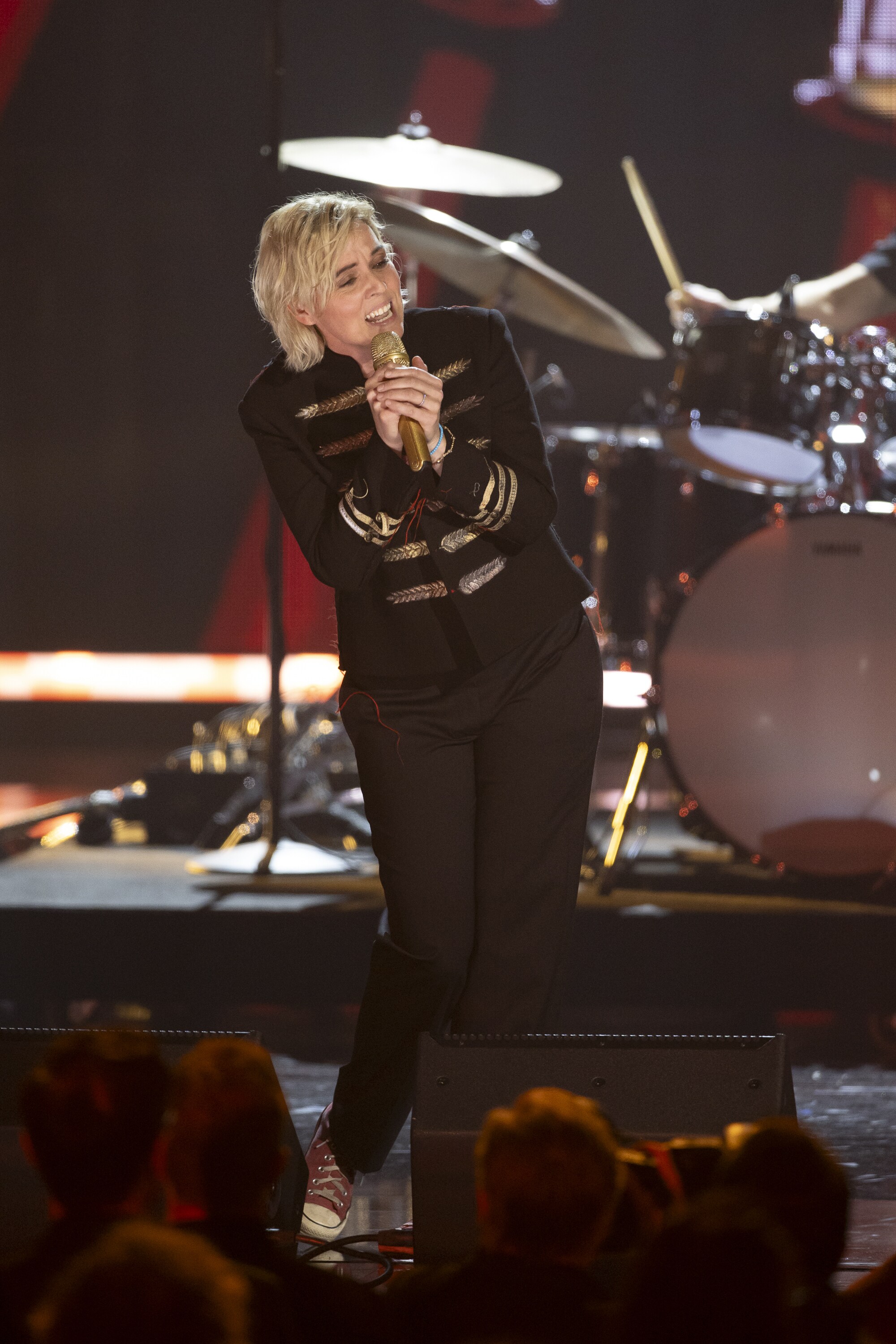 ROCK & ROLL HALL OF FAME 2025 INDUCTION CEREMONY – The 2025 Rock & Roll Hall of Fame Induction Ceremony, with once-in-a-lifetime performances and collaborations paying tribute to the iconic, generation-defining inductees, will be broadcast live coast to coast from Los Angeles on SATURDAY, NOV. 8 (8:00 p.m. EDT) on Disney+. (Disney/Frank Micelotta)  BRANDI CARLILE 