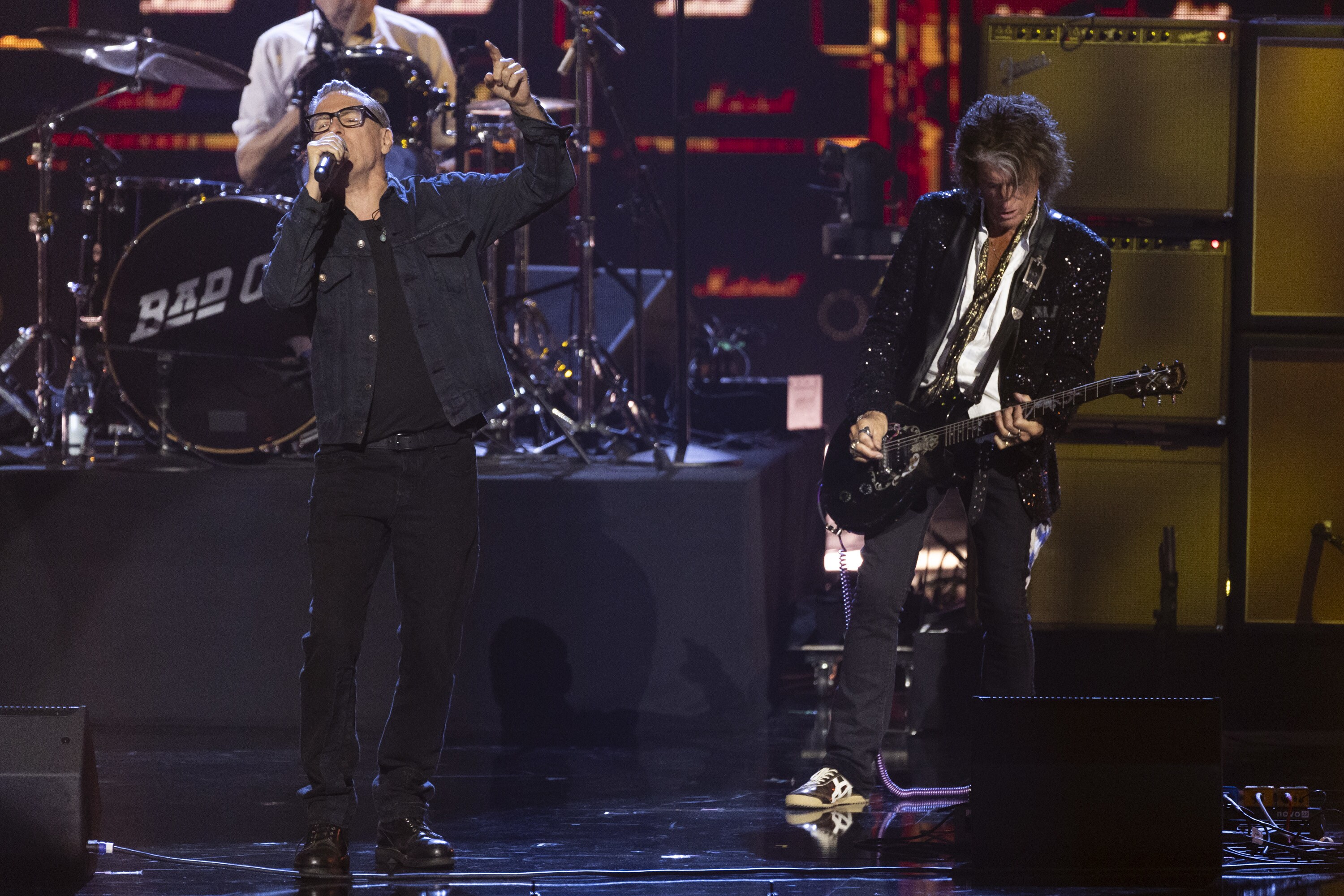 ROCK & ROLL HALL OF FAME 2025 INDUCTION CEREMONY – The 2025 Rock & Roll Hall of Fame Induction Ceremony, with once-in-a-lifetime performances and collaborations paying tribute to the iconic, generation-defining inductees, will be broadcast live coast to coast from Los Angeles on SATURDAY, NOV. 8 (8:00 p.m. EDT) on Disney+. (Disney/Frank Micelotta)  BRYAN ADAMS, JOE PERRY 