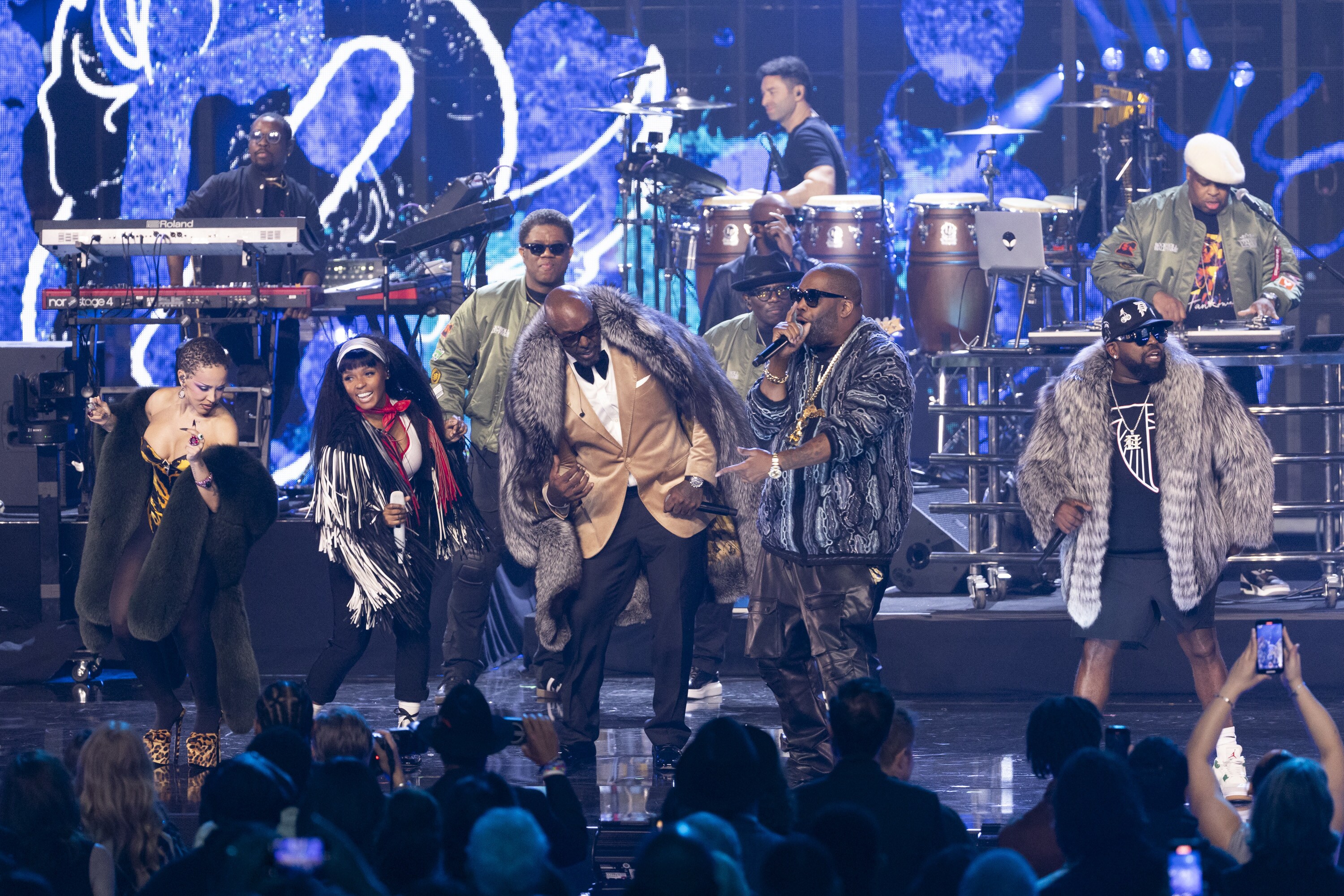 ROCK & ROLL HALL OF FAME 2025 INDUCTION CEREMONY – The 2025 Rock & Roll Hall of Fame Induction Ceremony, with once-in-a-lifetime performances and collaborations paying tribute to the iconic, generation-defining inductees, will be broadcast live coast to coast from Los Angeles on SATURDAY, NOV. 8 (8:00 p.m. EDT) on Disney+. (Disney/Frank Micelotta)  DOJA CAT, JANELLE MONÁE, SLEEPY BROWN, KILLER MIKE, BIG BOI 