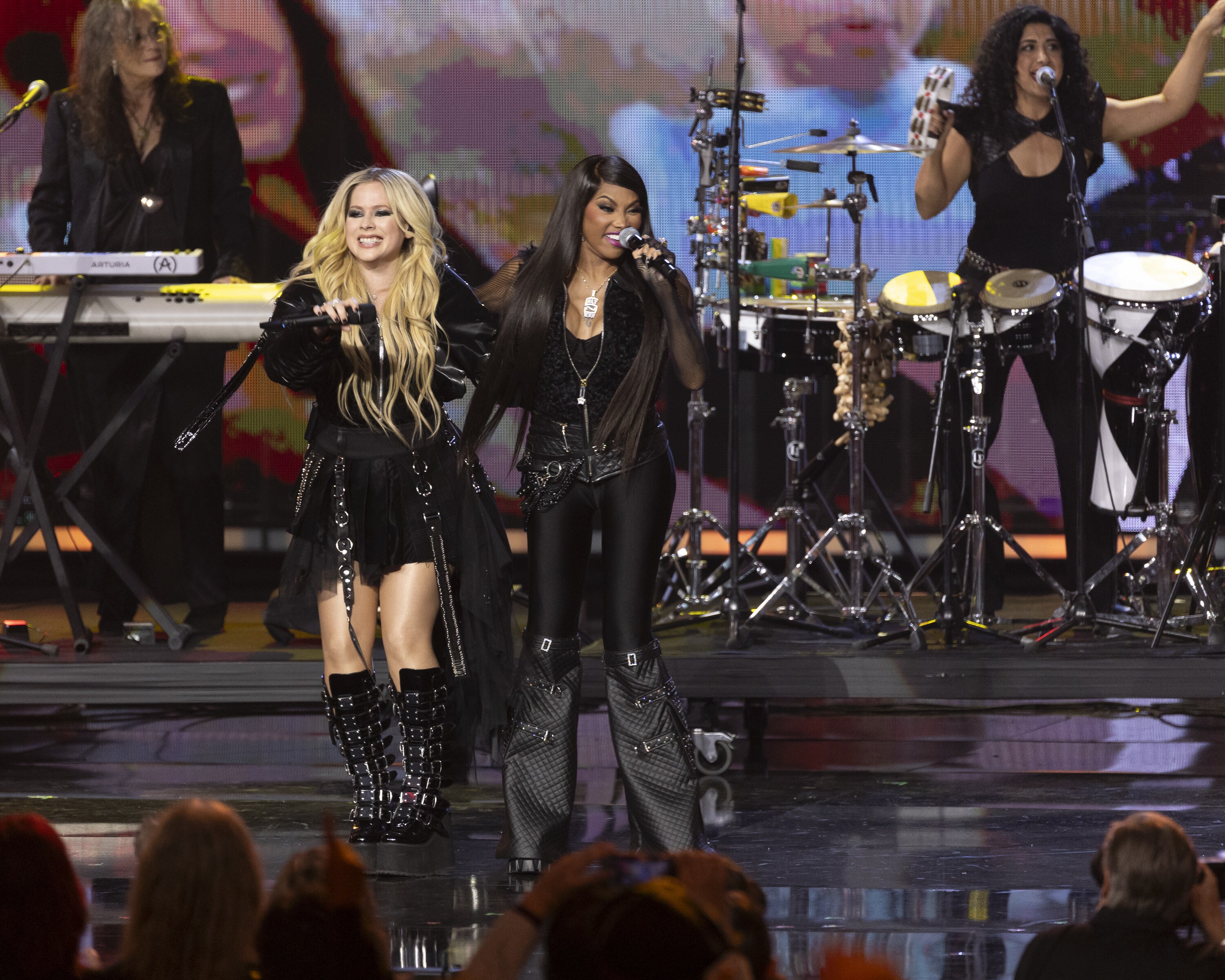 ROCK & ROLL HALL OF FAME 2025 INDUCTION CEREMONY – The 2025 Rock & Roll Hall of Fame Induction Ceremony, with once-in-a-lifetime performances and collaborations paying tribute to the iconic, generation-defining inductees, will be broadcast live coast to coast from Los Angeles on SATURDAY, NOV. 8 (8:00 p.m. EDT) on Disney+. (Disney/Frank Micelotta)  AVRIL LAVIGNE, SANDRA DENTON  