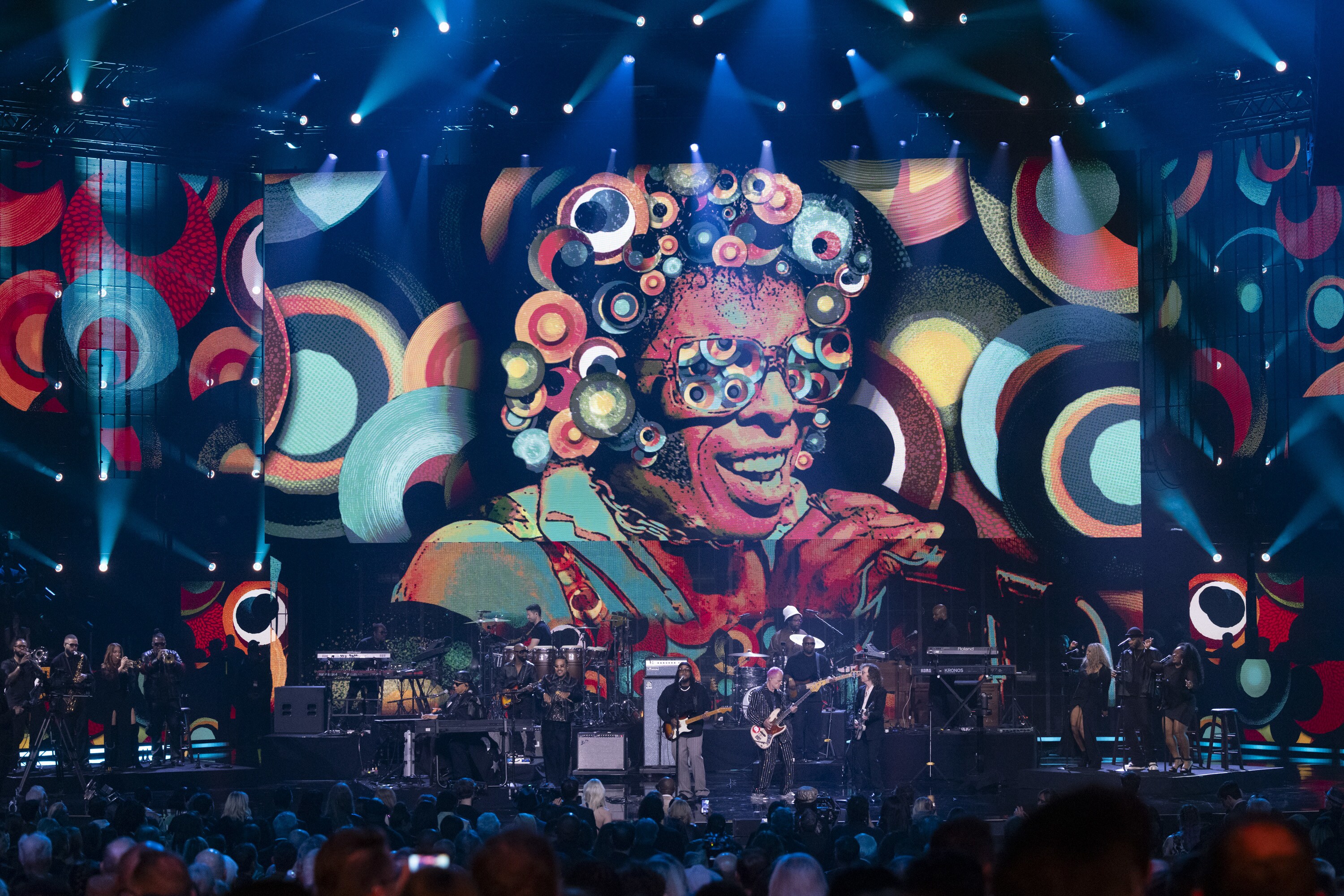 ROCK & ROLL HALL OF FAME 2025 INDUCTION CEREMONY – The 2025 Rock & Roll Hall of Fame Induction Ceremony, with once-in-a-lifetime performances and collaborations paying tribute to the iconic, generation-defining inductees, will be broadcast live coast to coast from Los Angeles on SATURDAY, NOV. 8 (8:00 p.m. EDT) on Disney+. (Disney/Frank Micelotta)  STEVIE WONDER 