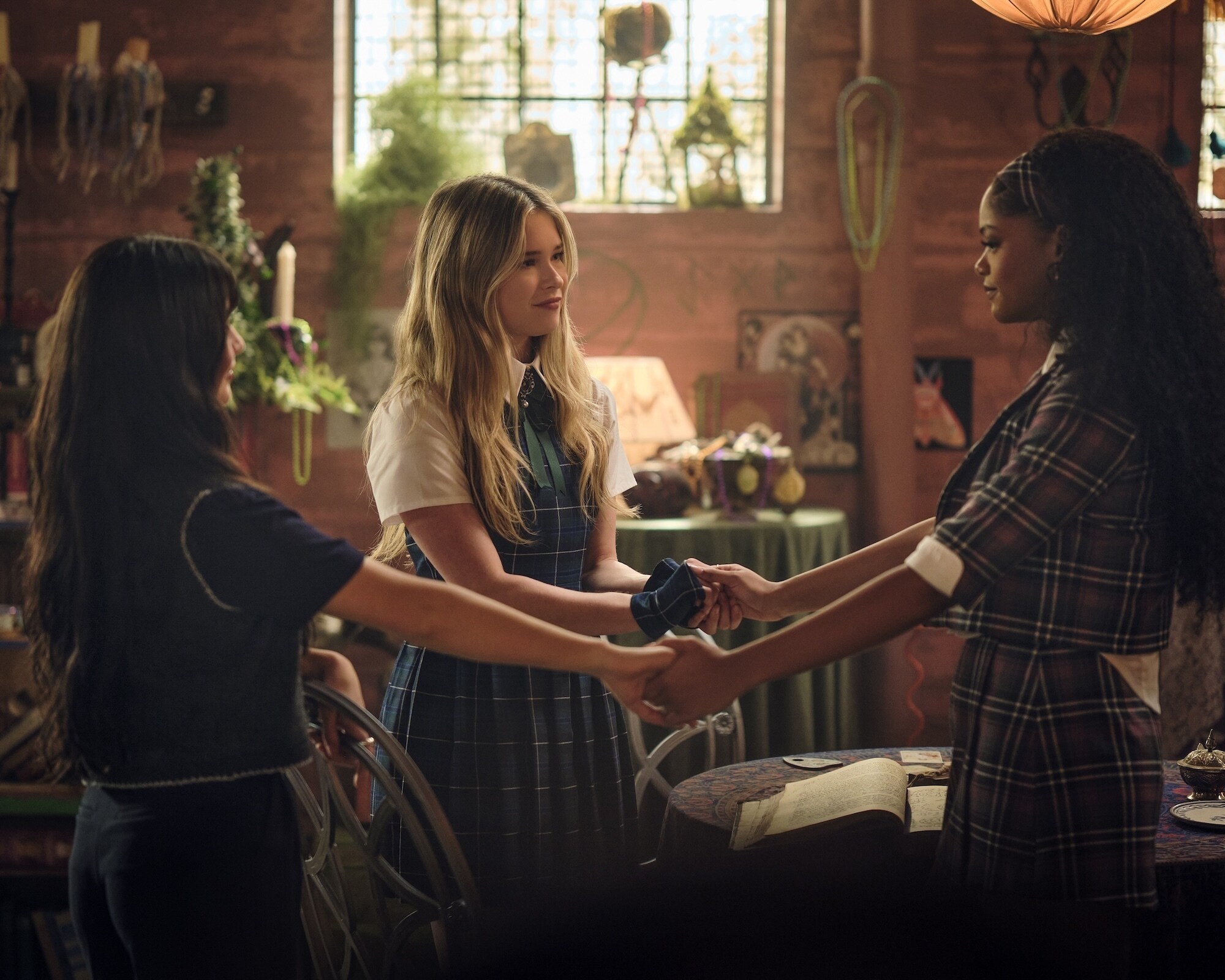 COVEN ACADEMY - "Episode 109" (Disney/David Astorga) MALINA PAULI WEISSMAN, ORA DUPLASS, JORDAN LEFTWICH