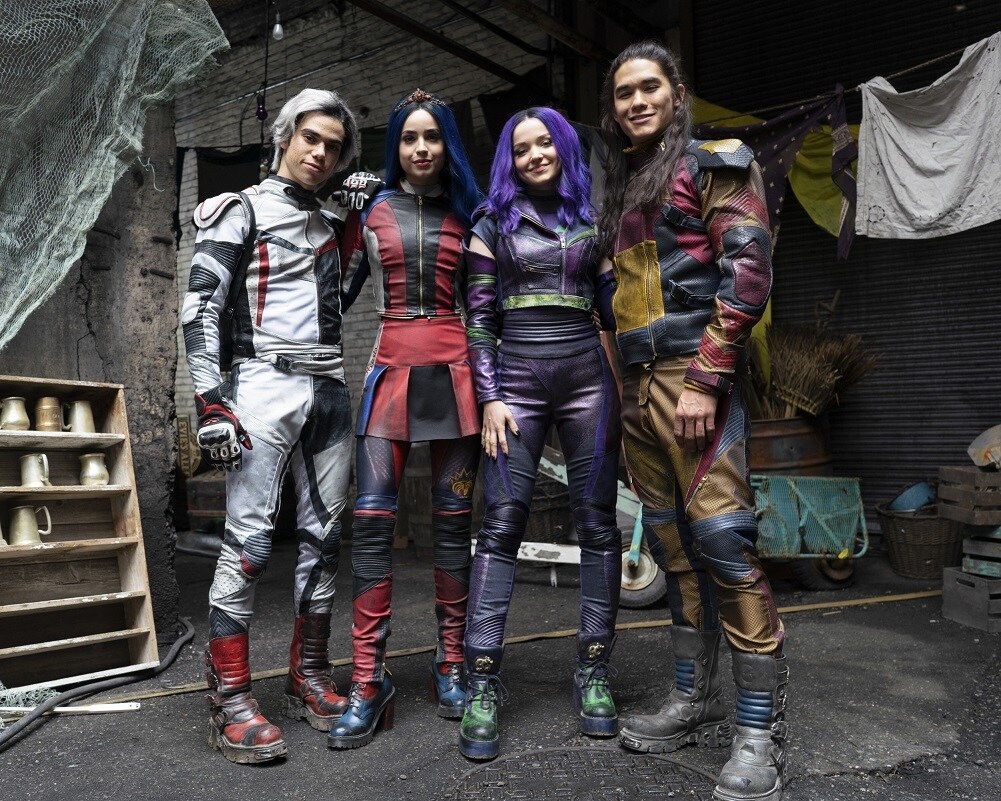 Descendants 3 Cast New Looks