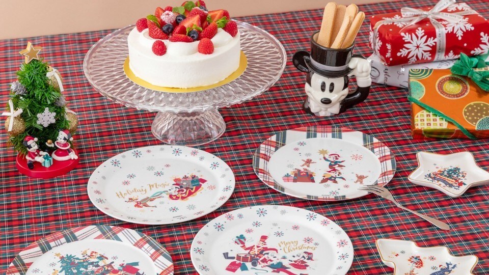 おうち時間もディズニーの魔法で特別に！ロマンチックなクリスマスを