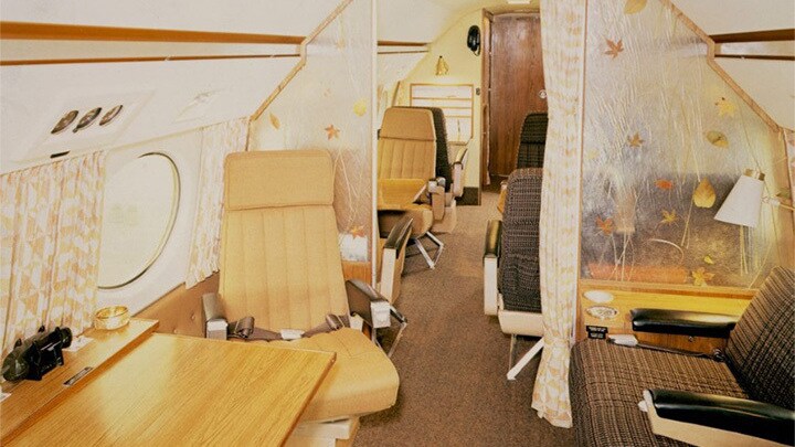 ウォルト・ディズニーが所有した飛行機の内装を 1960年代当時の