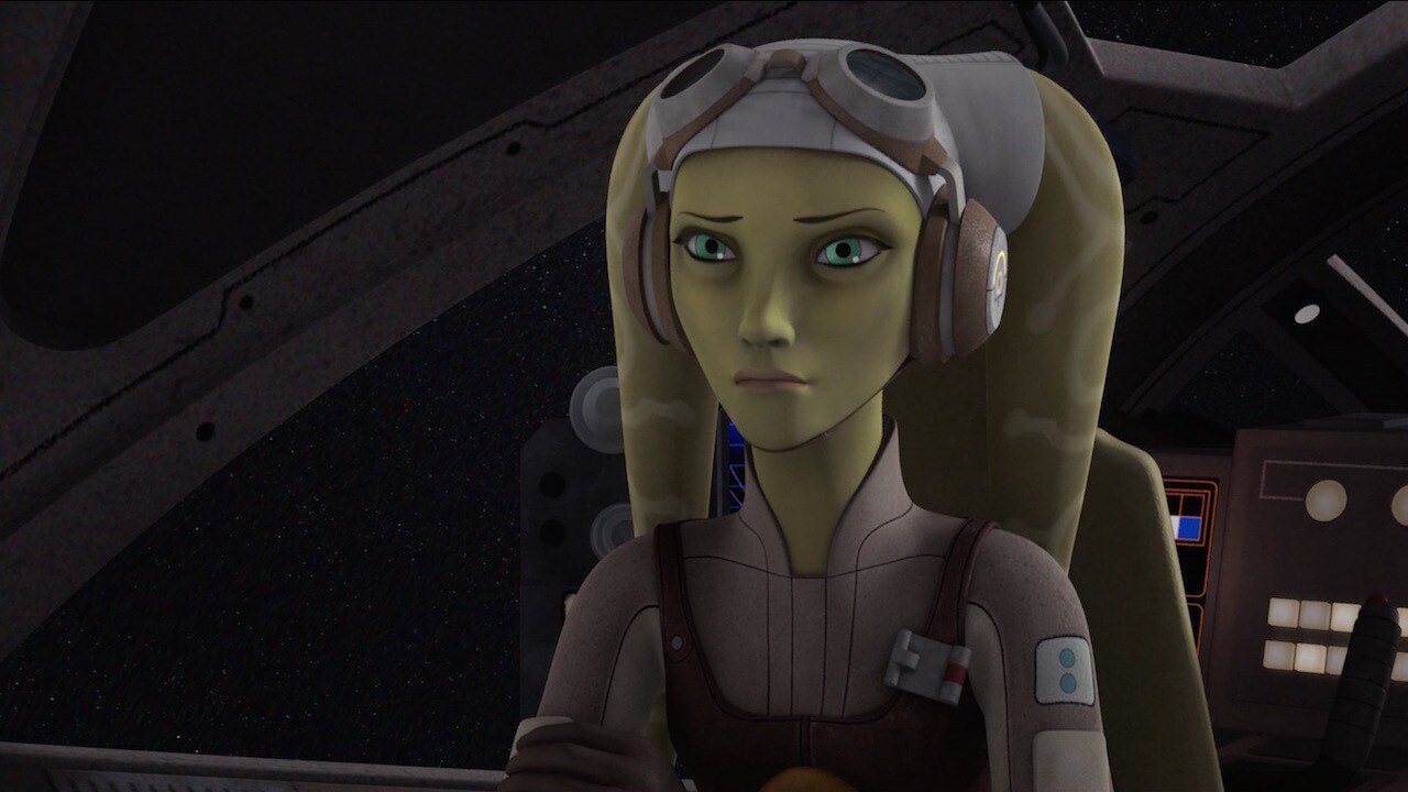 Hera now has a traditional rebel rank badge on her sleeve indicating she is a captain.