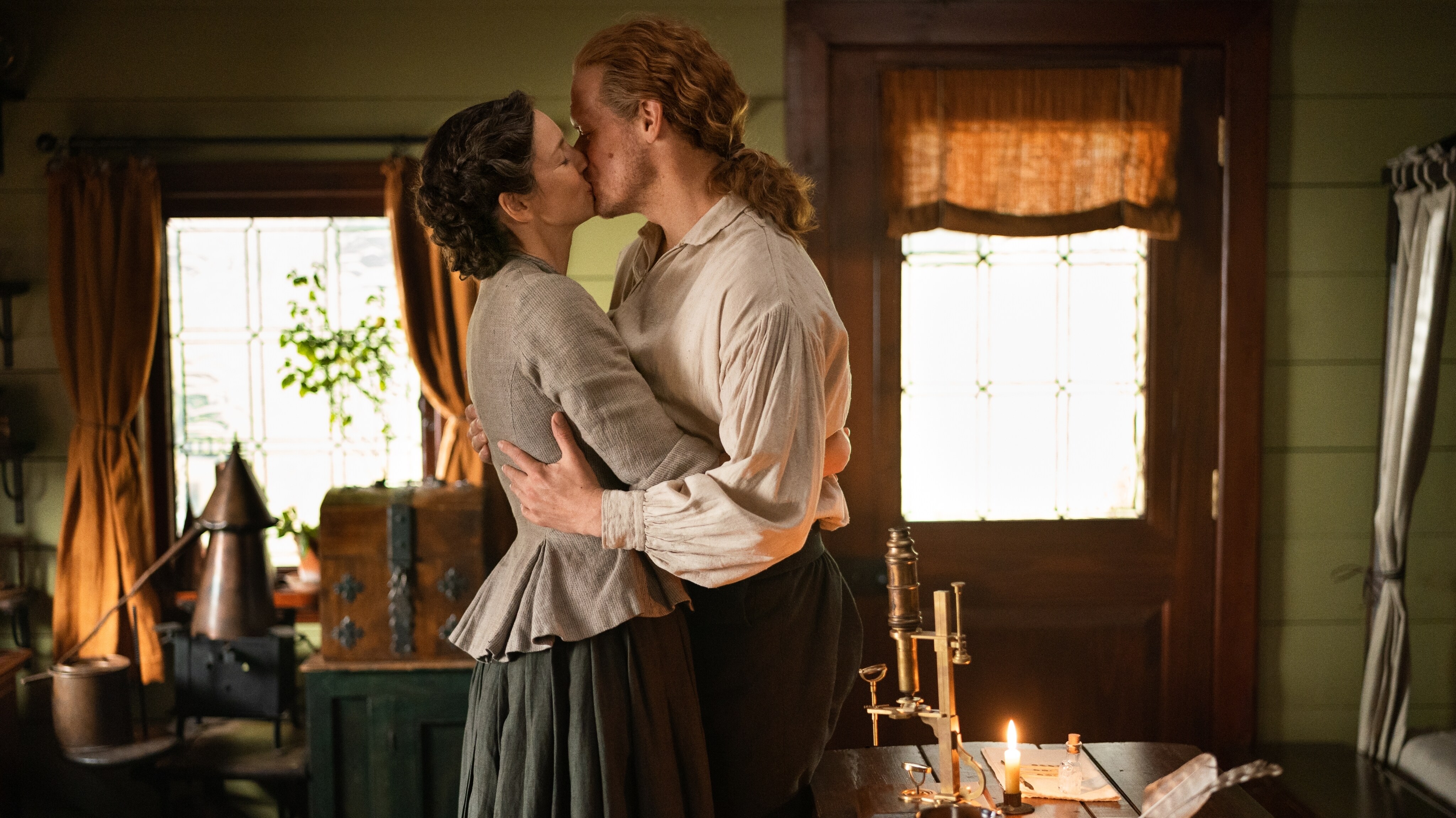 5 momentos para lá de quentes entre Claire e Jamie em 'Outlander'