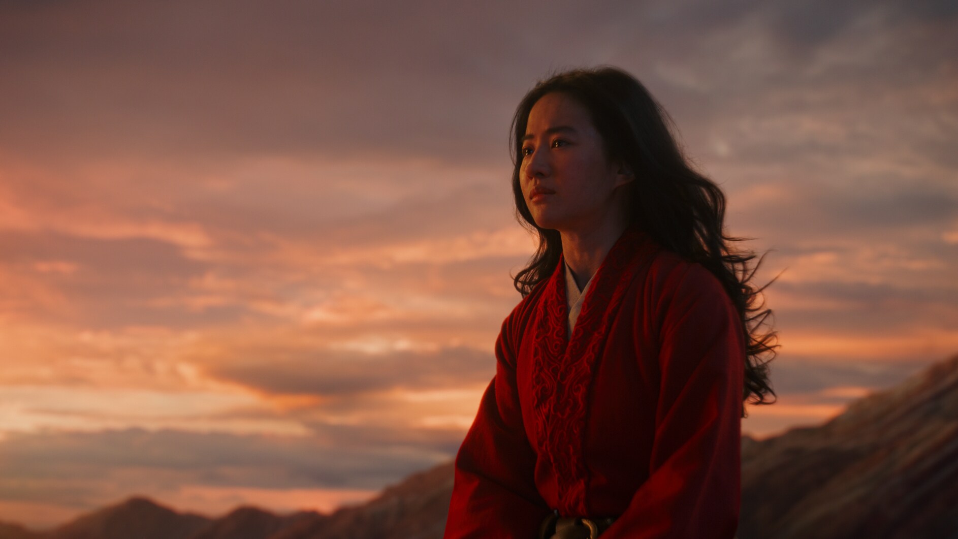 Disney's MULAN..Mulan (Yifei Liu)..Photo: Film Frame..© 2019 Disney Enterprises, Inc. All Rights Reserved.