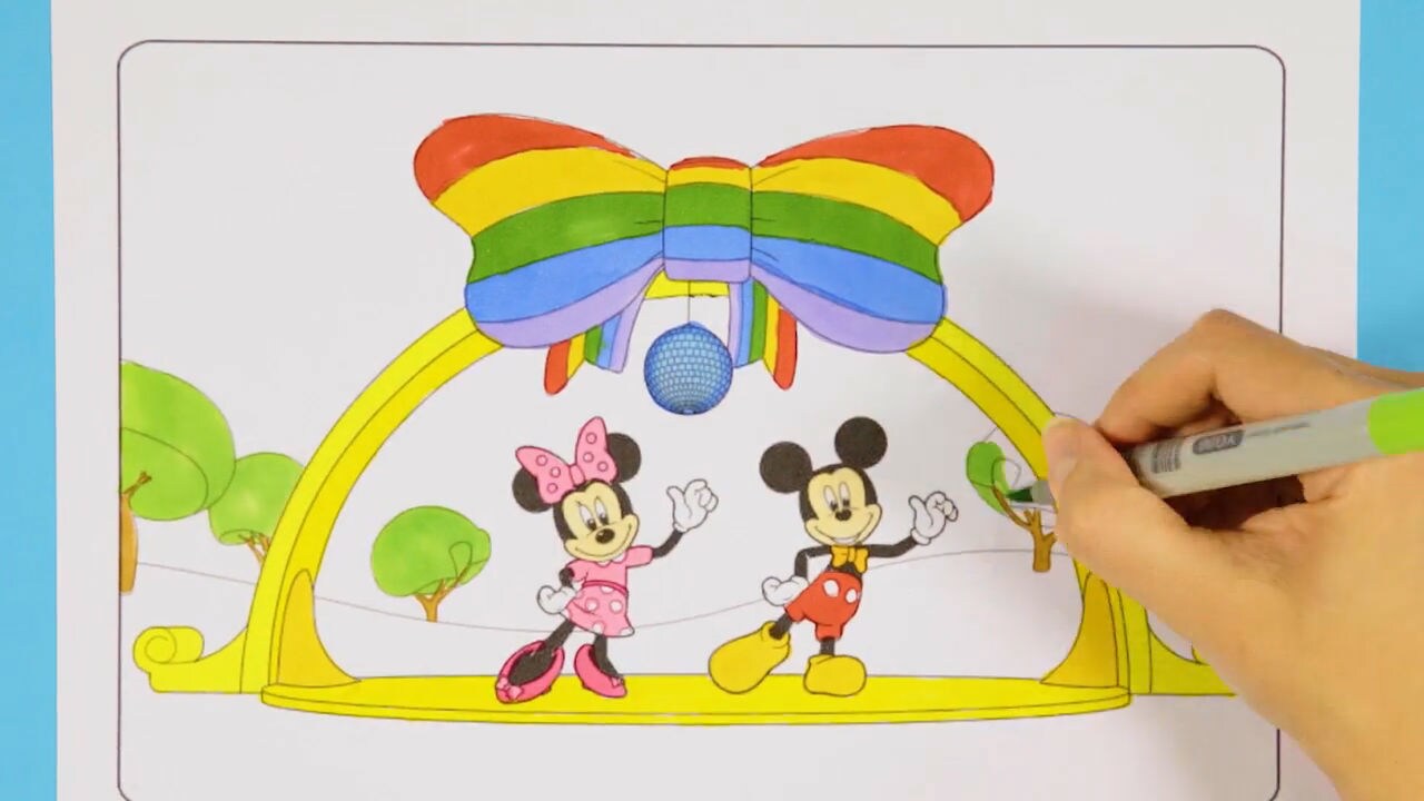 Mickey and Minnie Rainbow Disco | Disney Junior Colouring Club