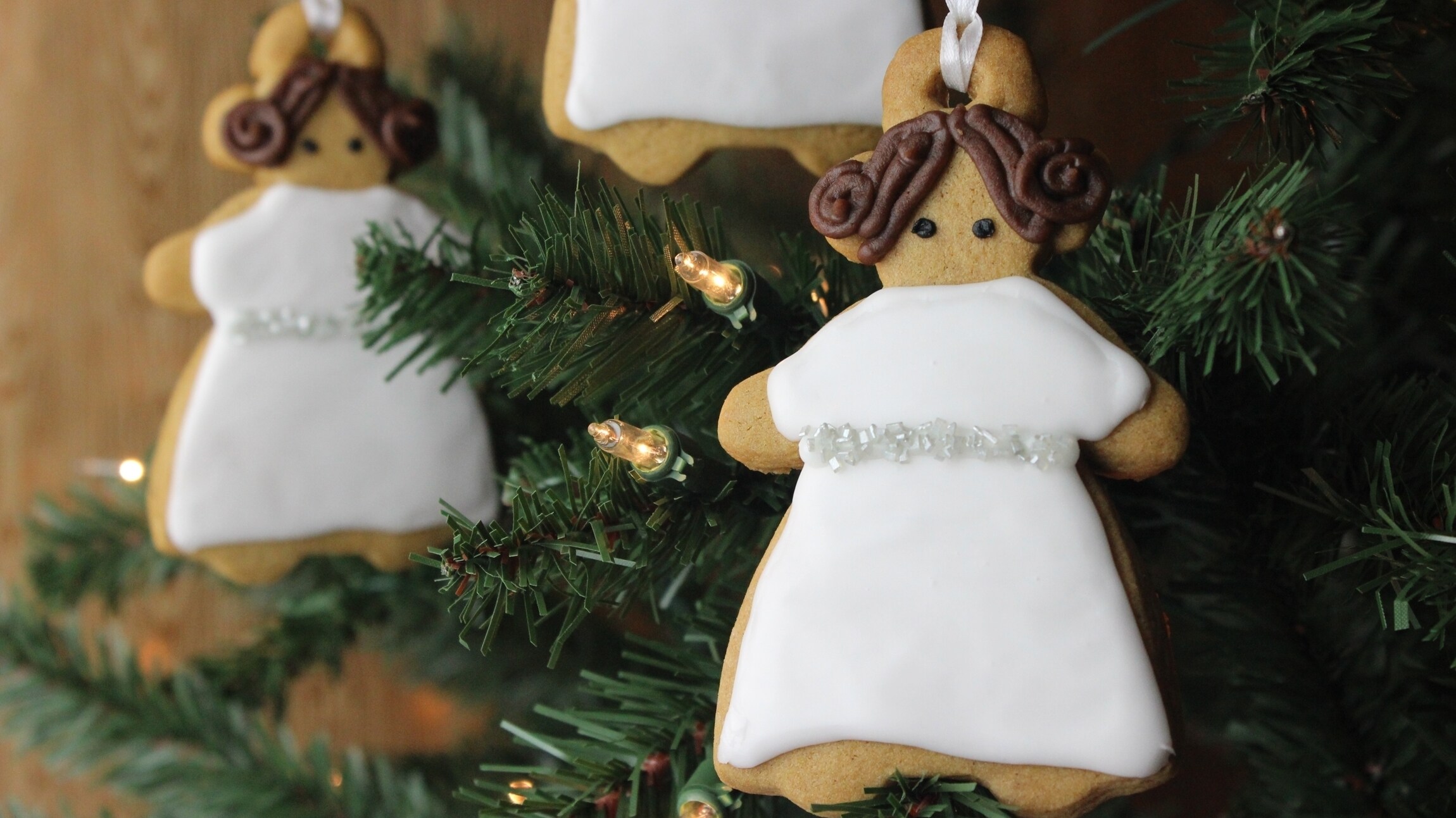 Princess Leia Gingerbread Cookies