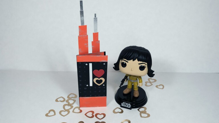 Electro-Shock Prod DIY Valentine's Day Card Inspired by Rose Tico | StarWars.com Electro-Shock Prod DIY Valentine's Day Card Inspired by Rose Tico | StarWars.com