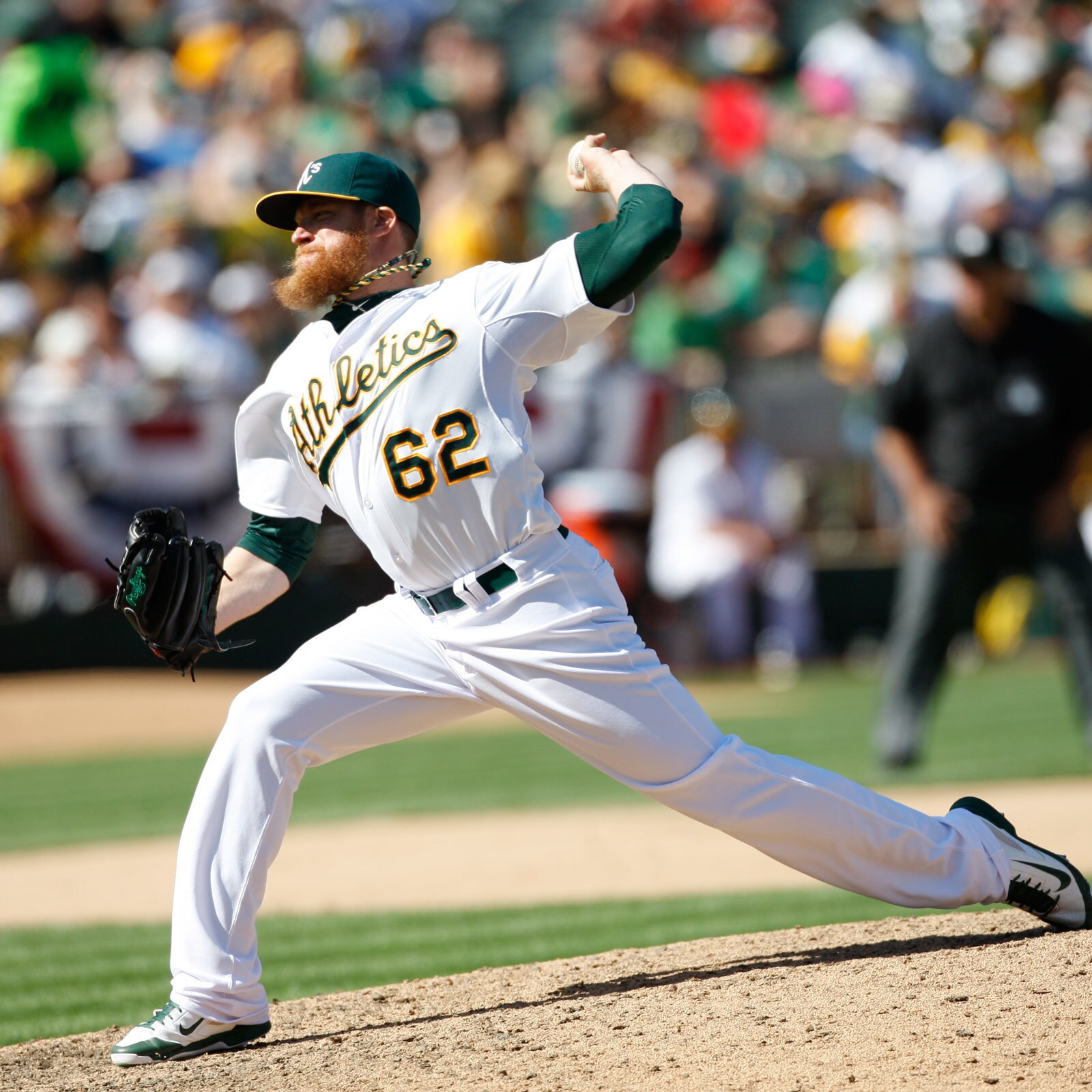 Sean Doolittle stops interview with lightsaber