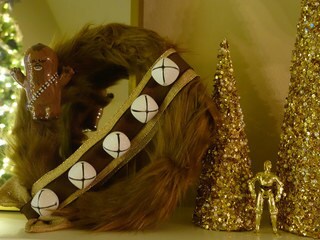 Give Your Holiday Guests the Warm Fuzzies With a DIY Chewbacca Wreath