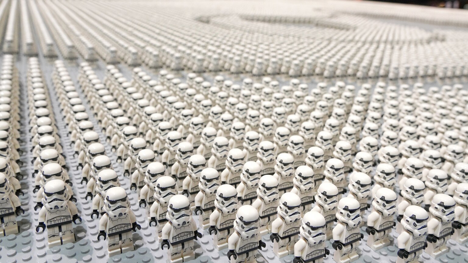 SWCC 2019: LEGO Breaks Guinness World Record with an Army of 36,440 Stormtrooper Minifigures