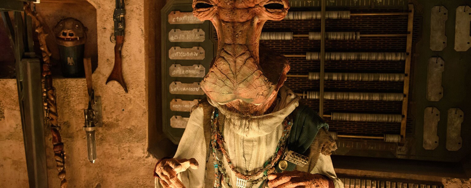 Take a Virtual Tour Inside Dok-Ondar’s Den of Antiquities at Star Wars: Galaxy’s Edge